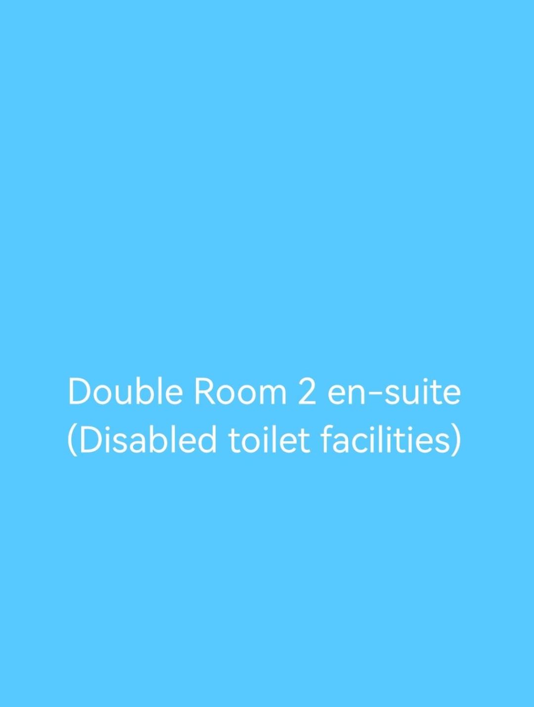 Double Room with Private Bathroom photo 2