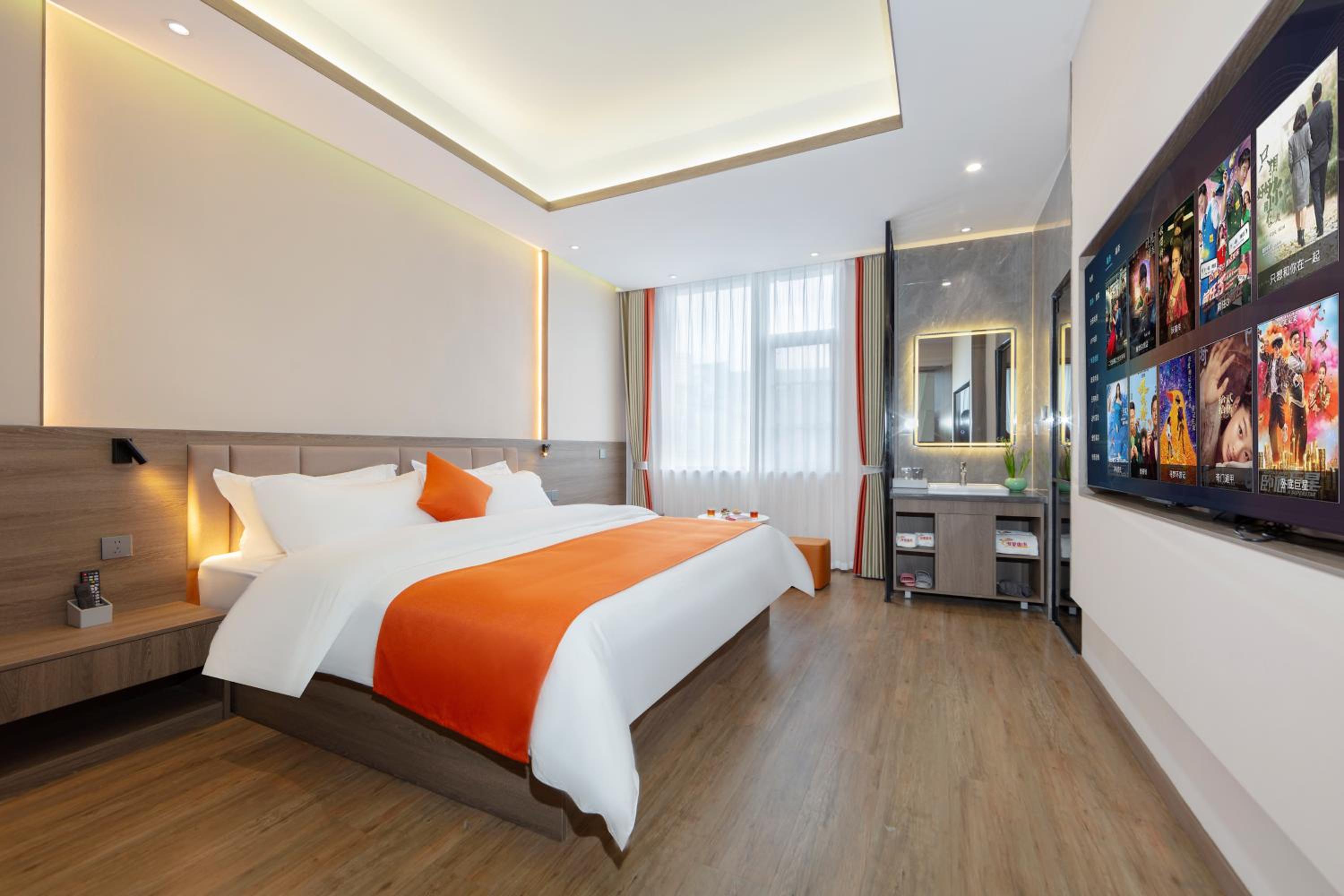 Standard Queen Room photo 1