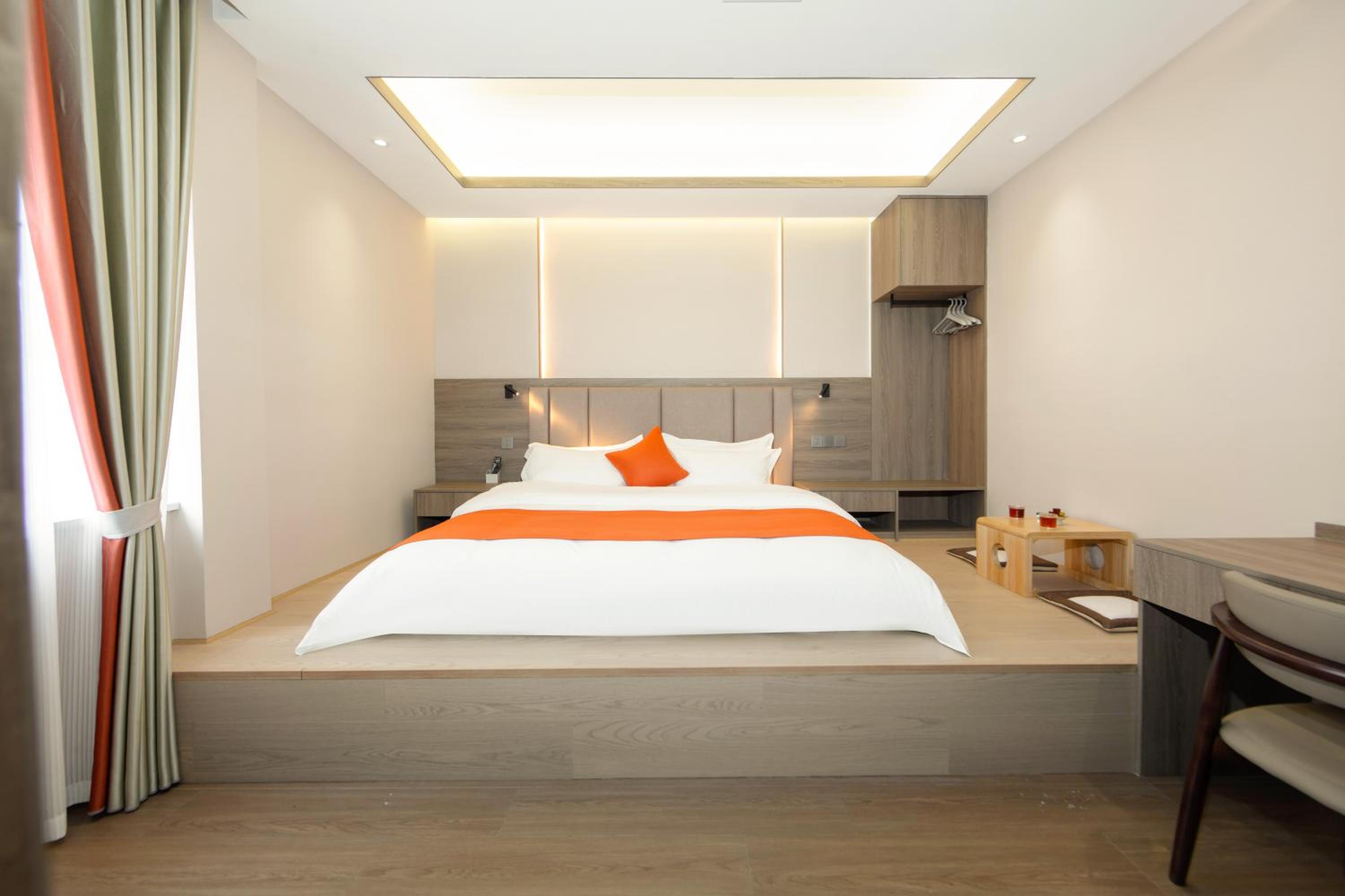 Deluxe Queen Room photo 3