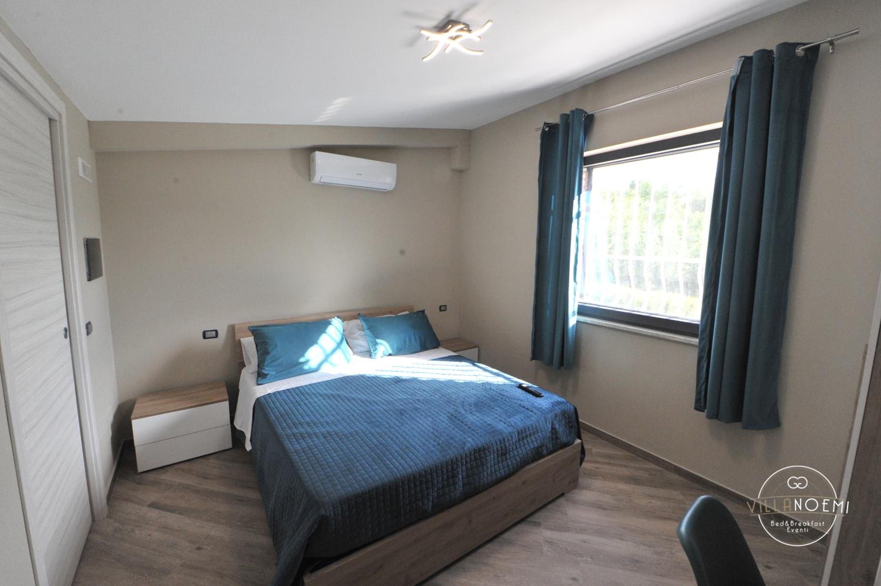 Double Room with Pool View photo 3
