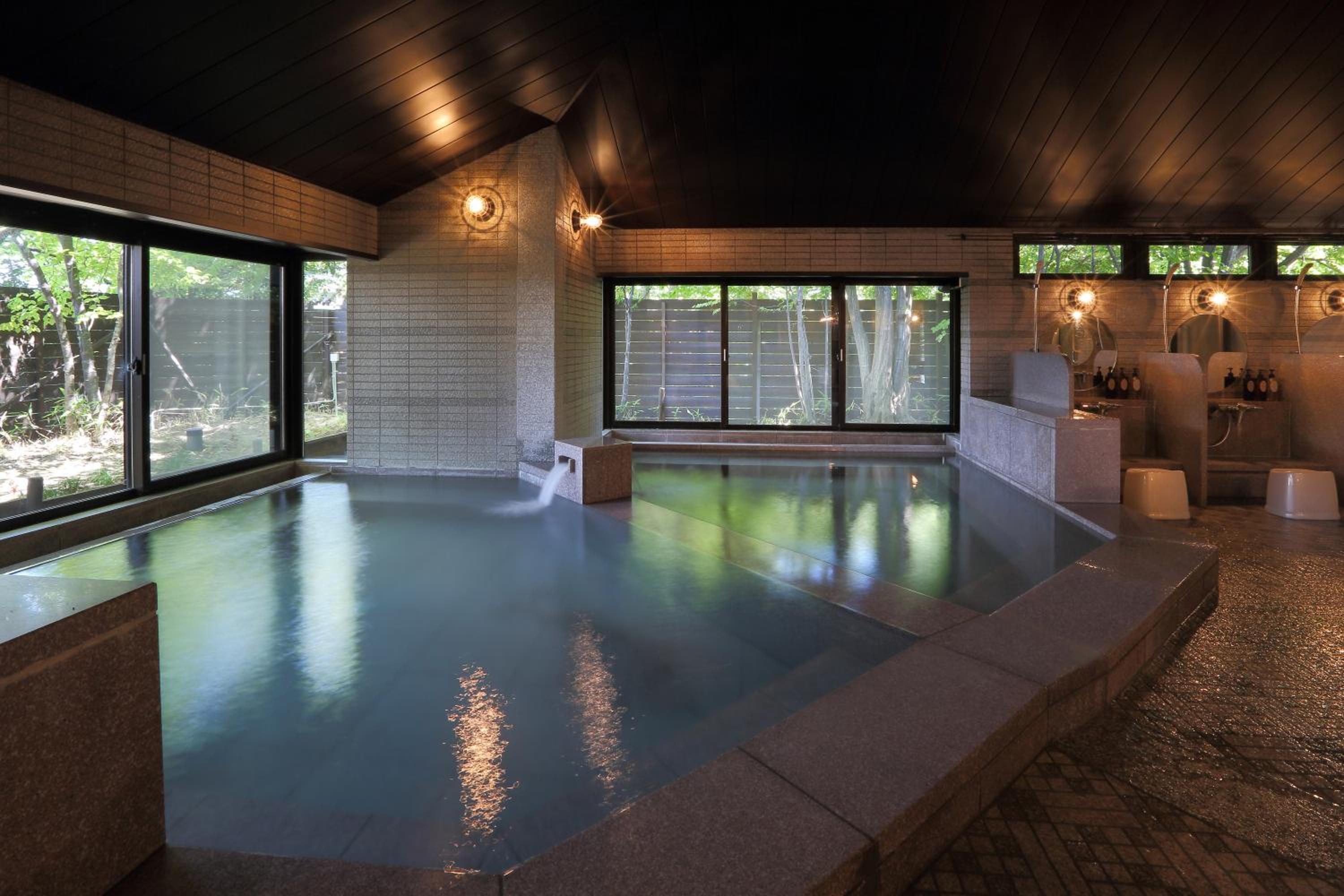 Japanese-Style Room (8 Tatami) with Shared Bathroom- Non-Smoking - Photo 7