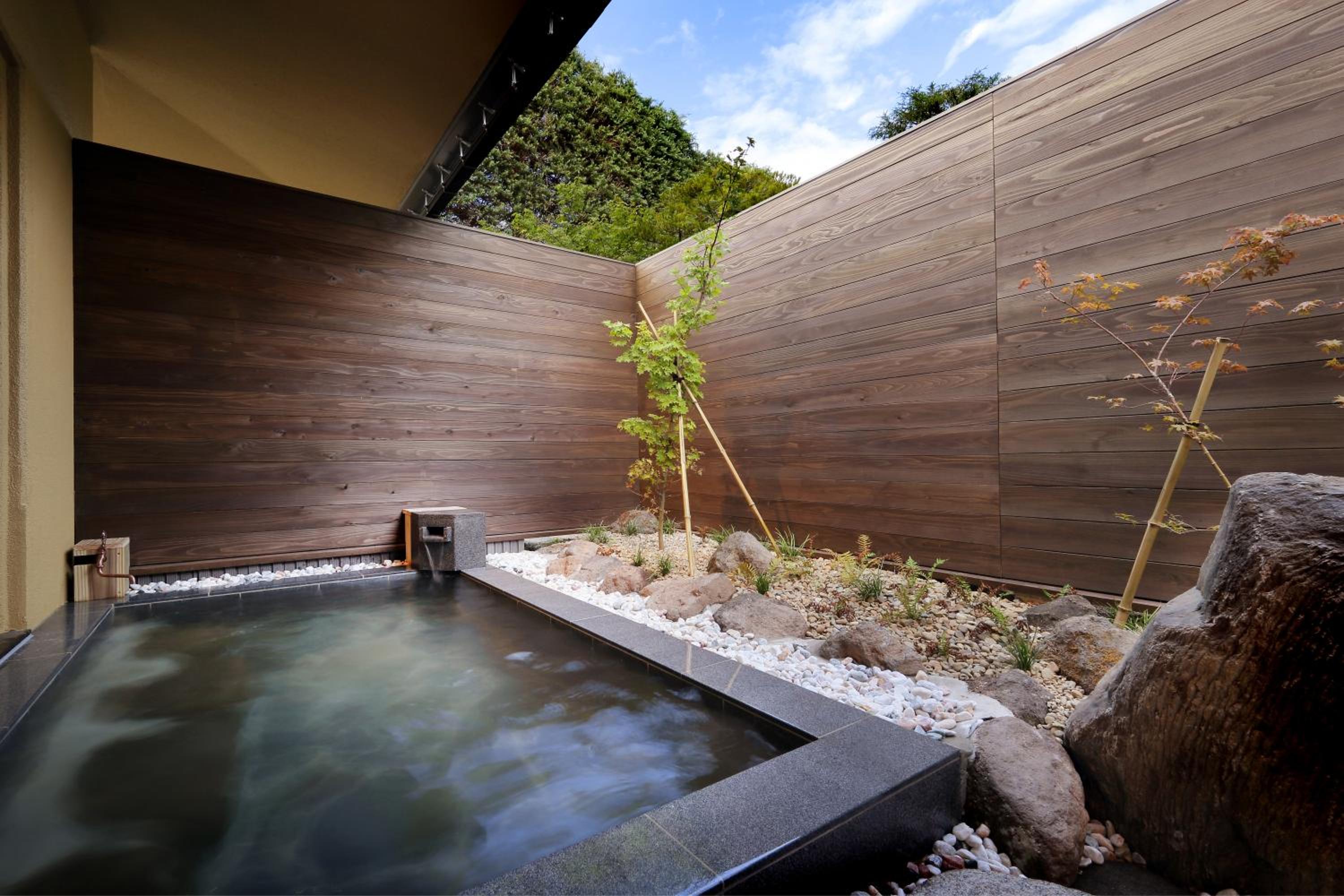 Japanese-Style Room (8 + 6 Tatami) with Private Bathroom- Non-Smoking photo 2
