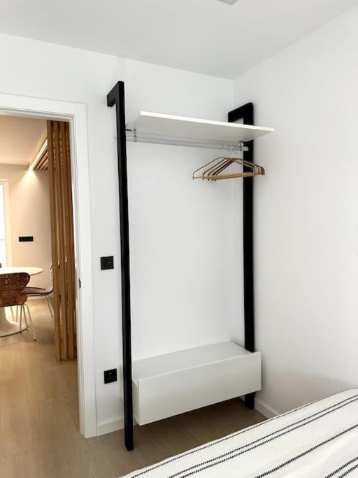 One-Bedroom Apartment photo 3
