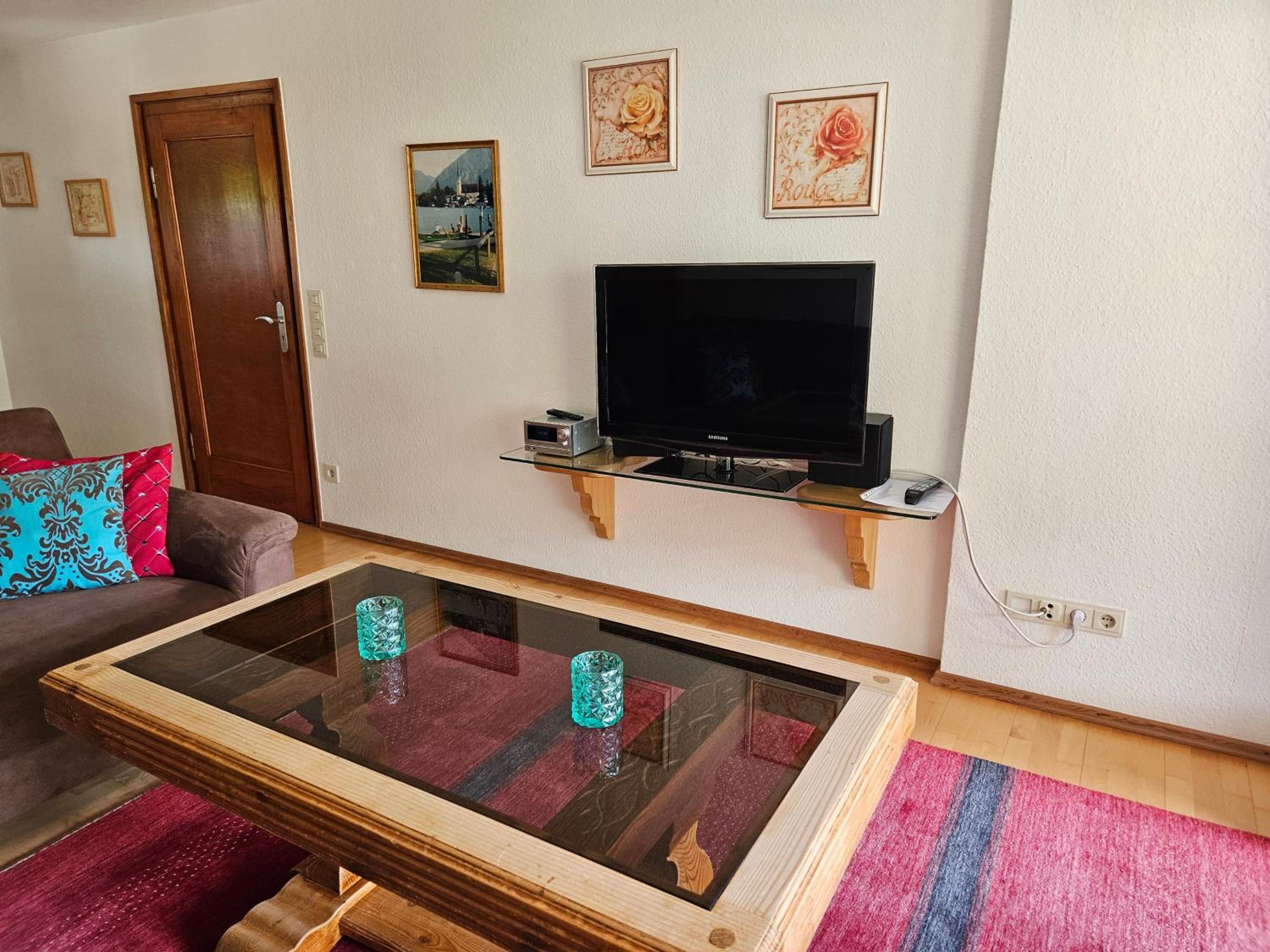 One-Bedroom House photo 1