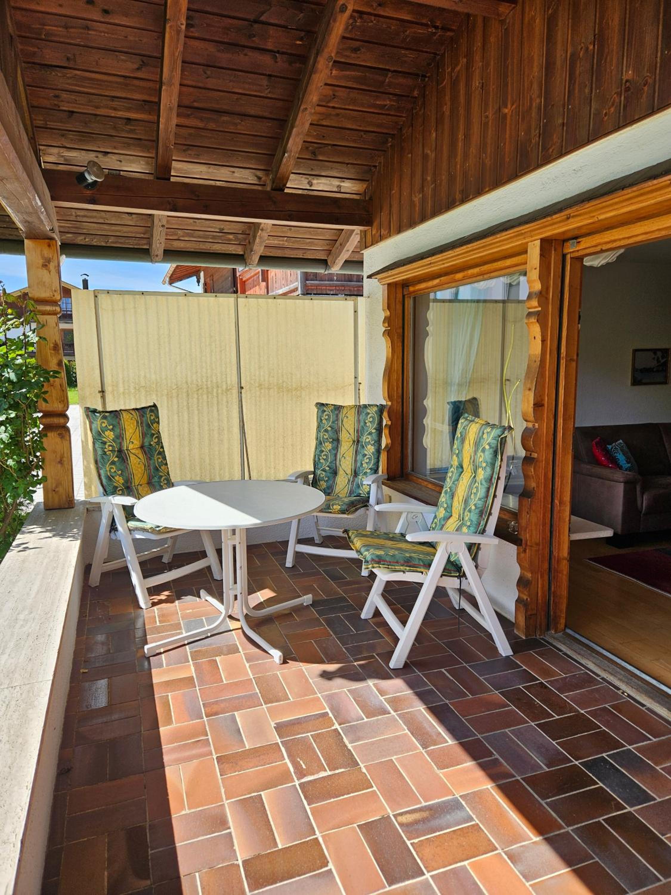 One-Bedroom House photo 2