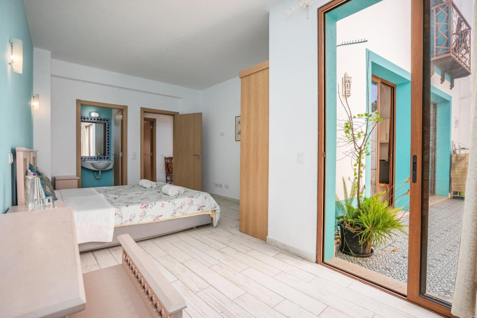 Double or Twin Room Ground Floor photo 1