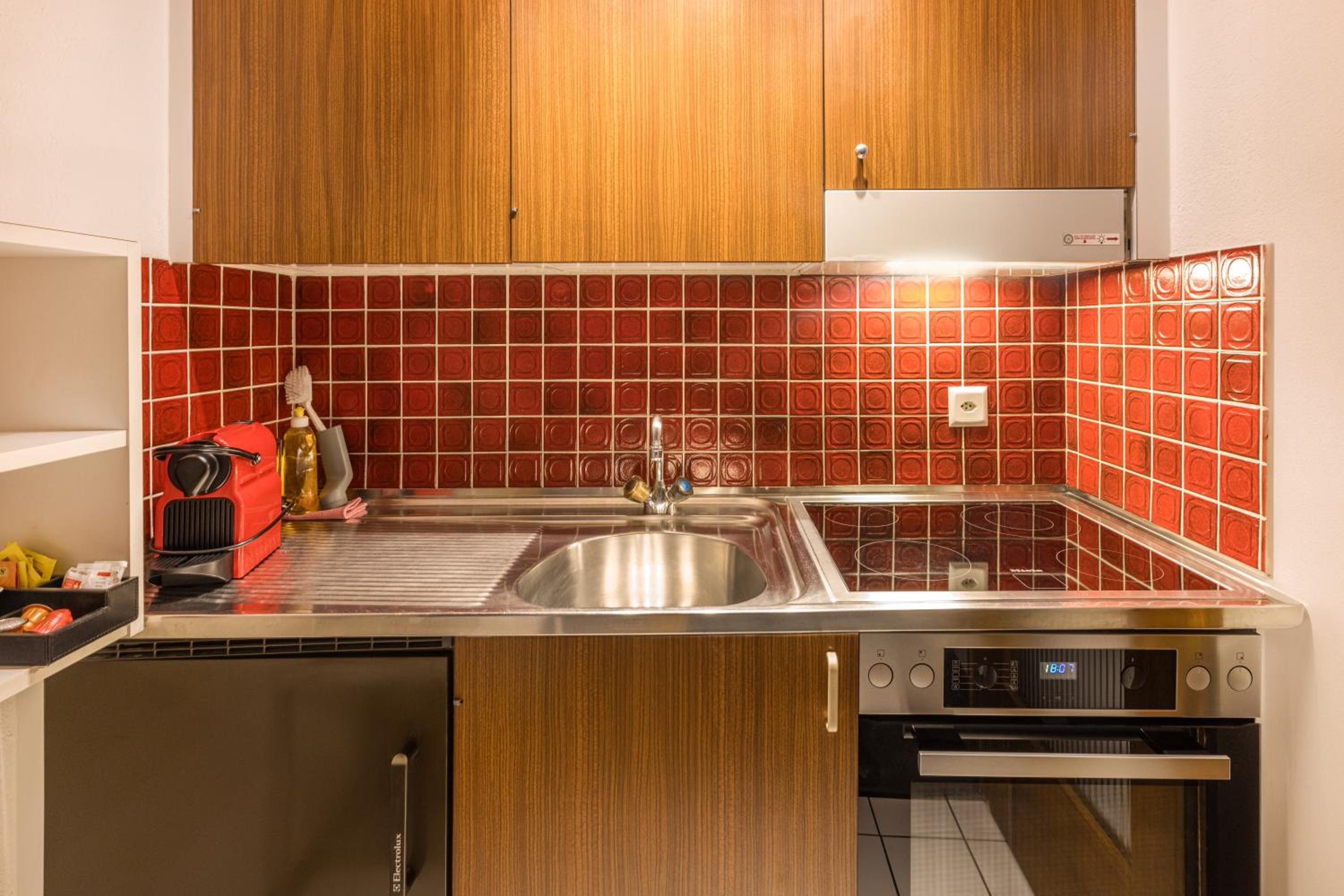 Family Apartment (4 Adults) photo 3