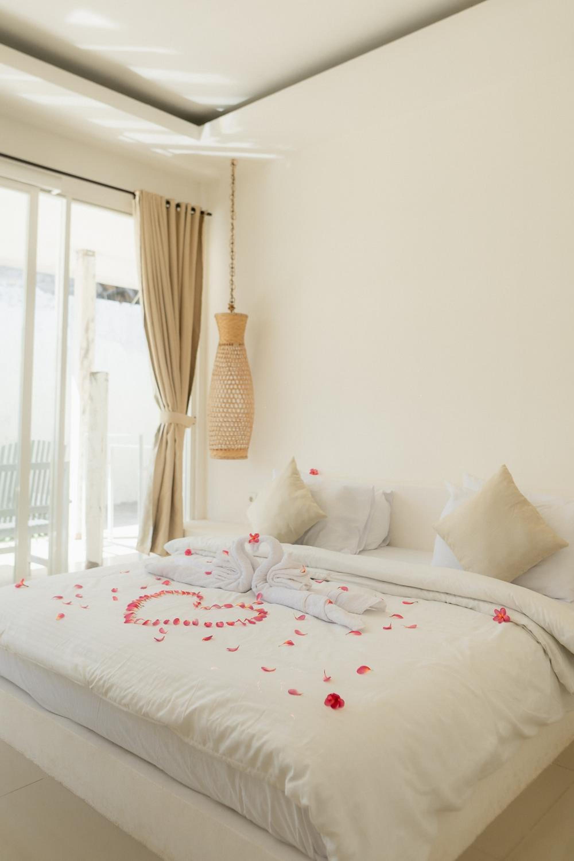 Queen Room with Garden View