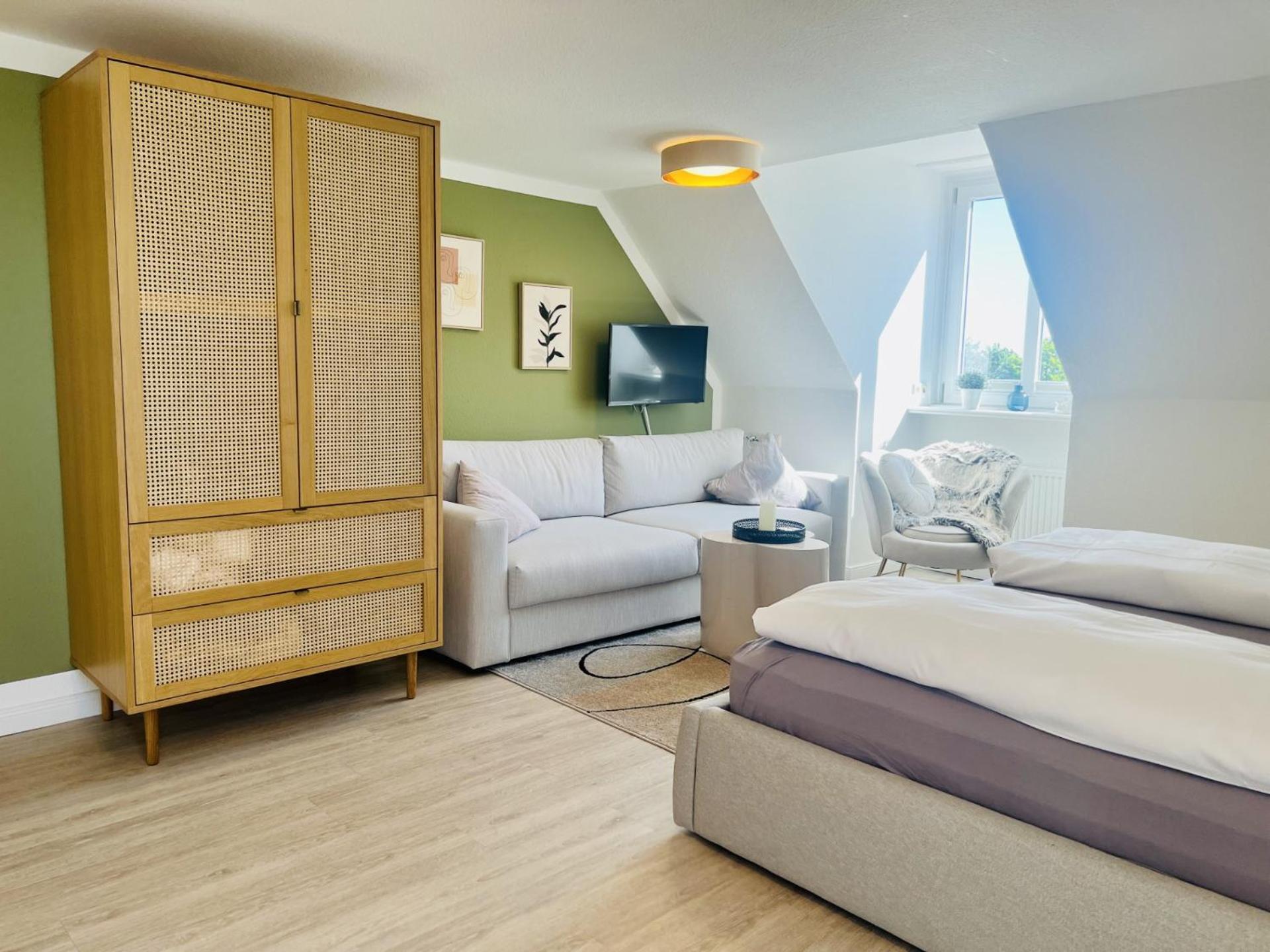 Triple Room with Harbor View - Photo 1