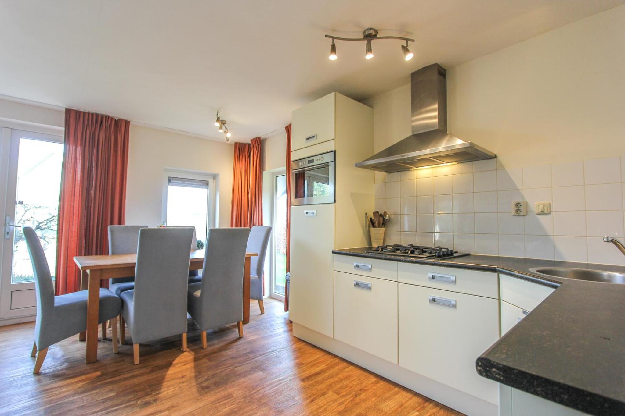 One-Bedroom House photo 3