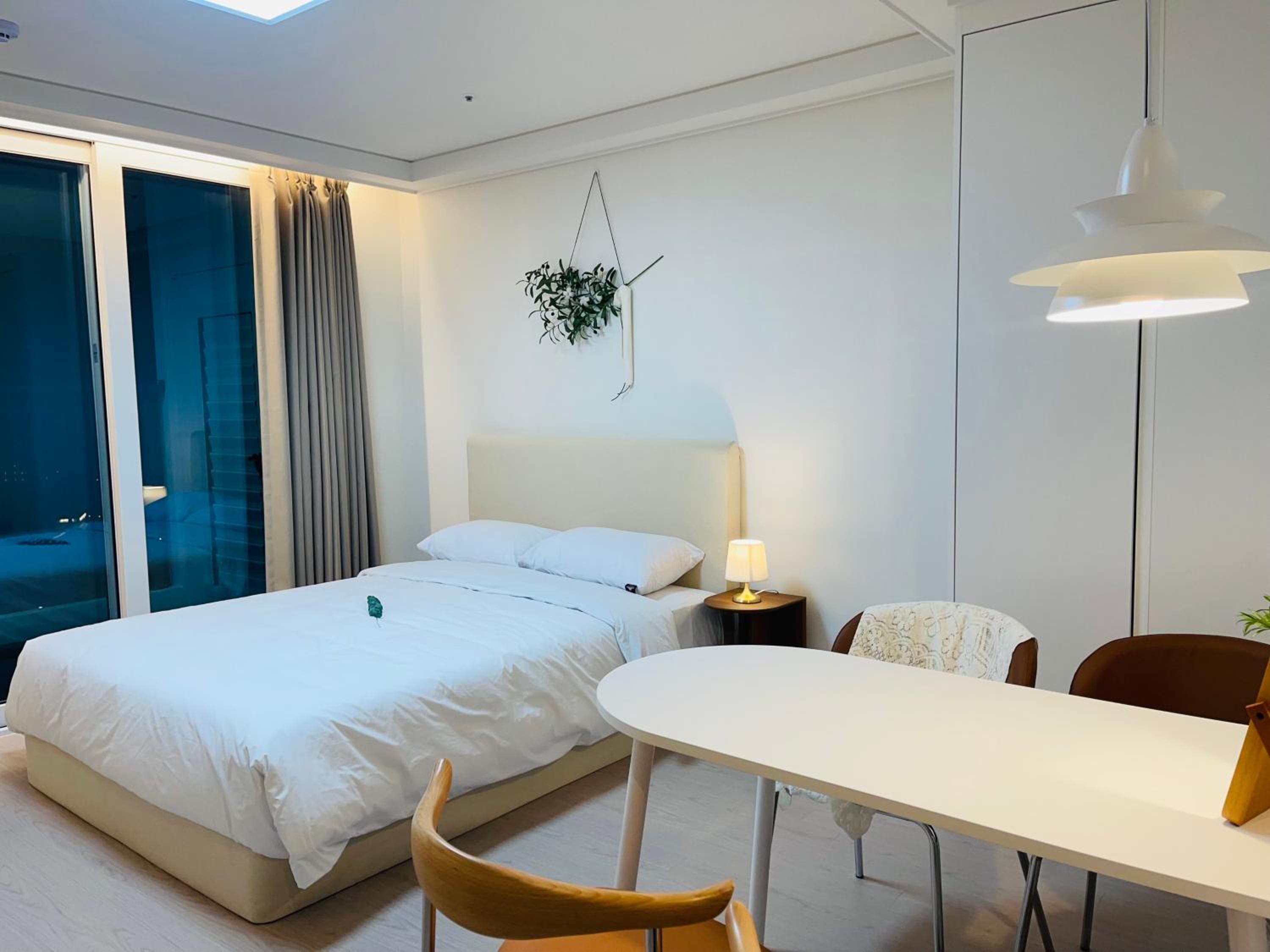 Suite with Sea View - Photo 23