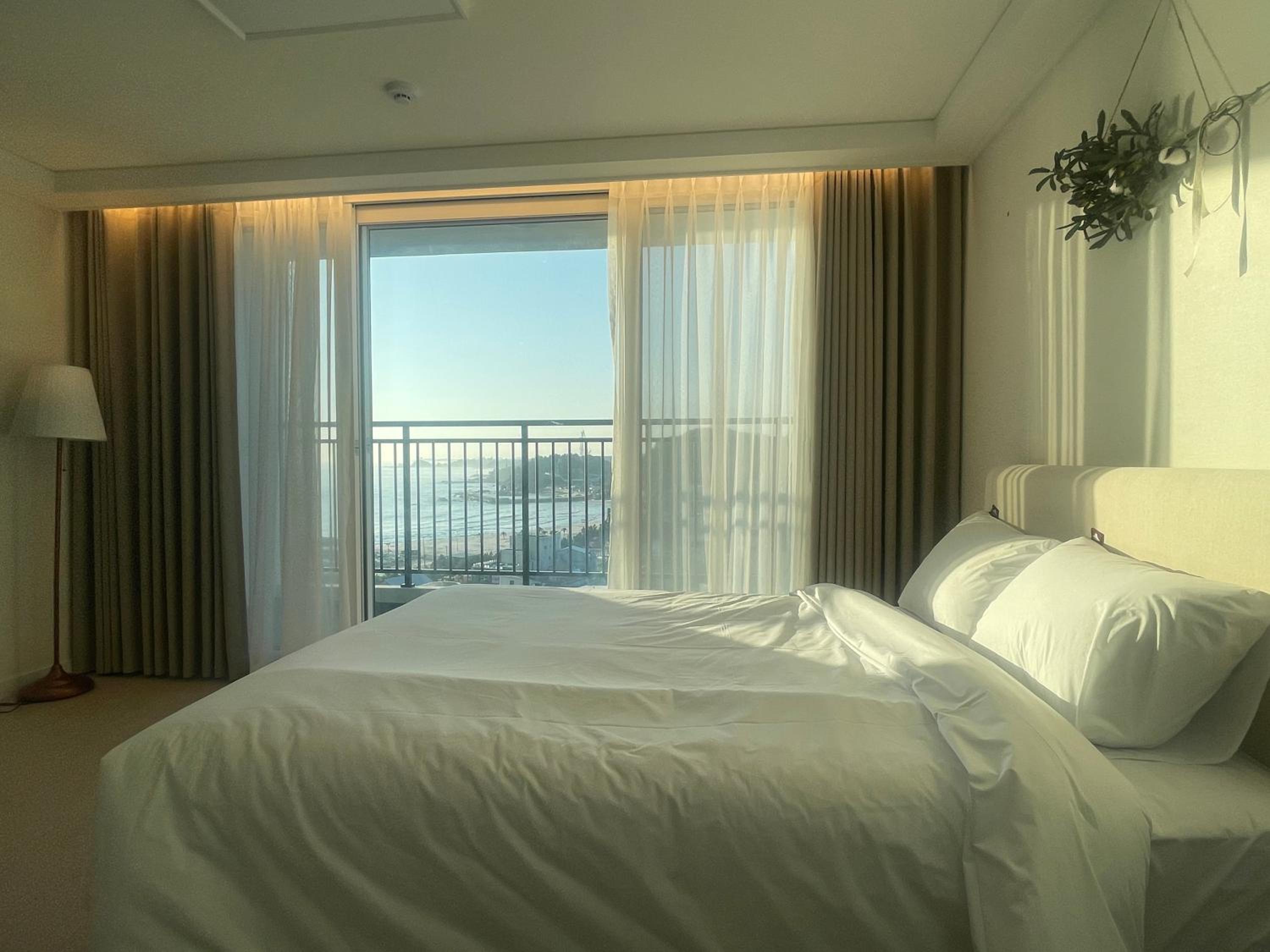 Suite with Sea View - Photo 5