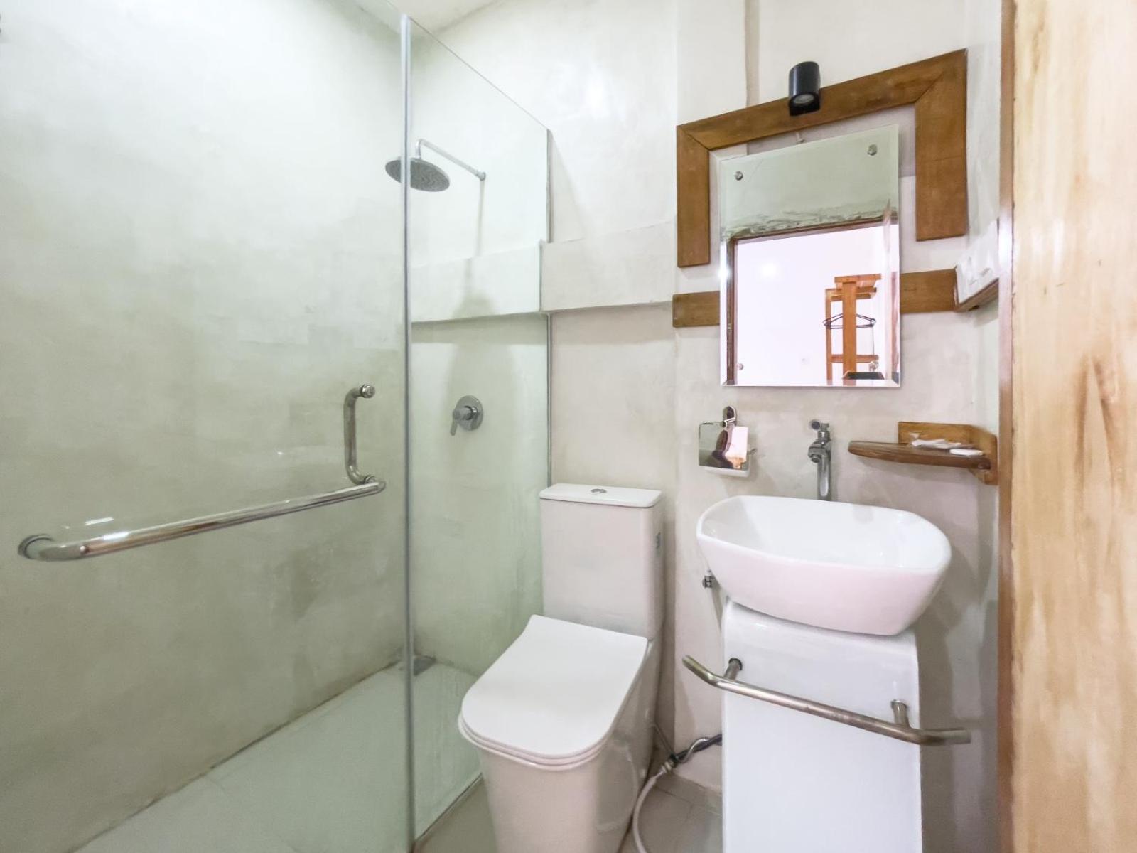 Budget Double Room photo 2