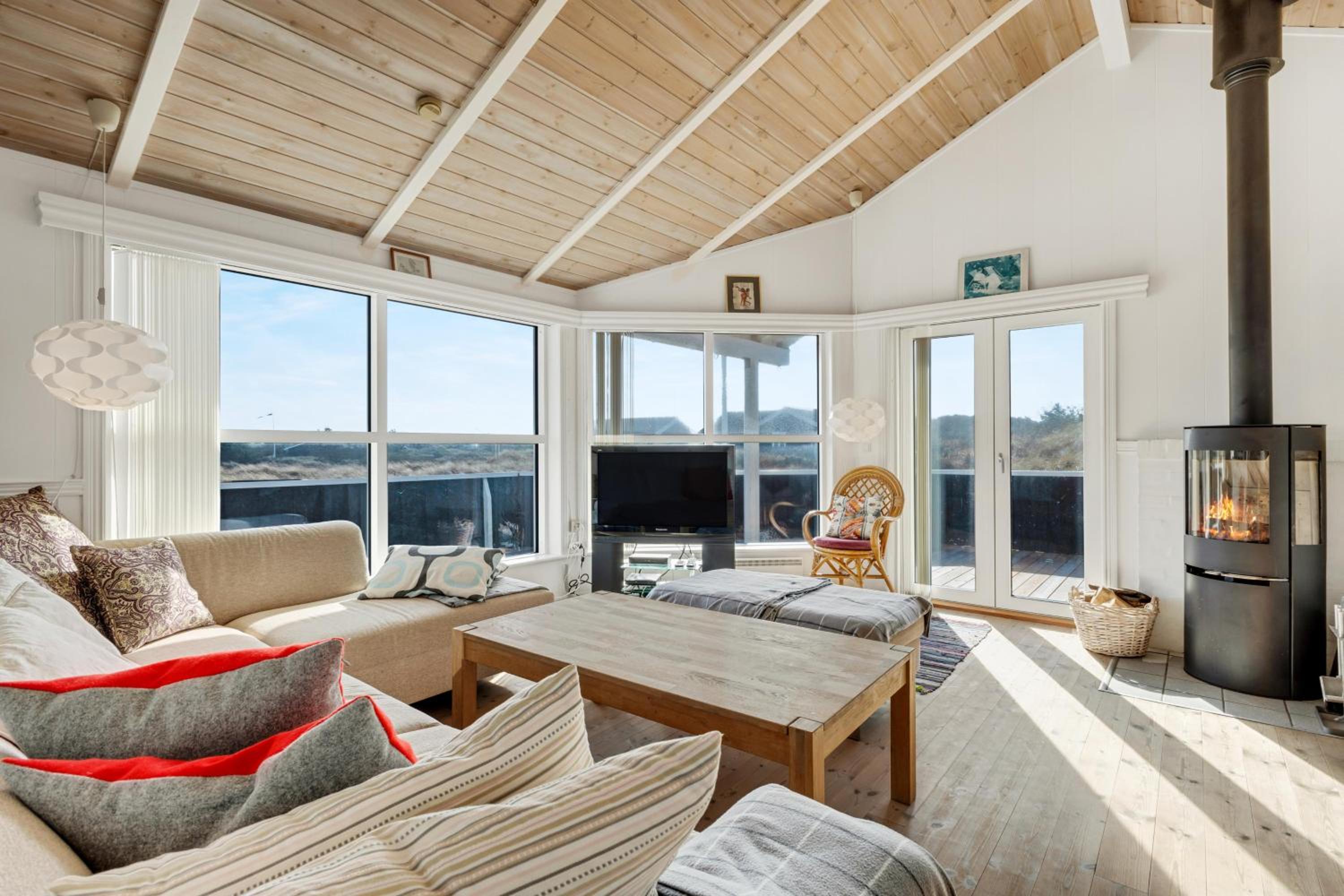 Three-Bedroom Vacation Home  photo 1