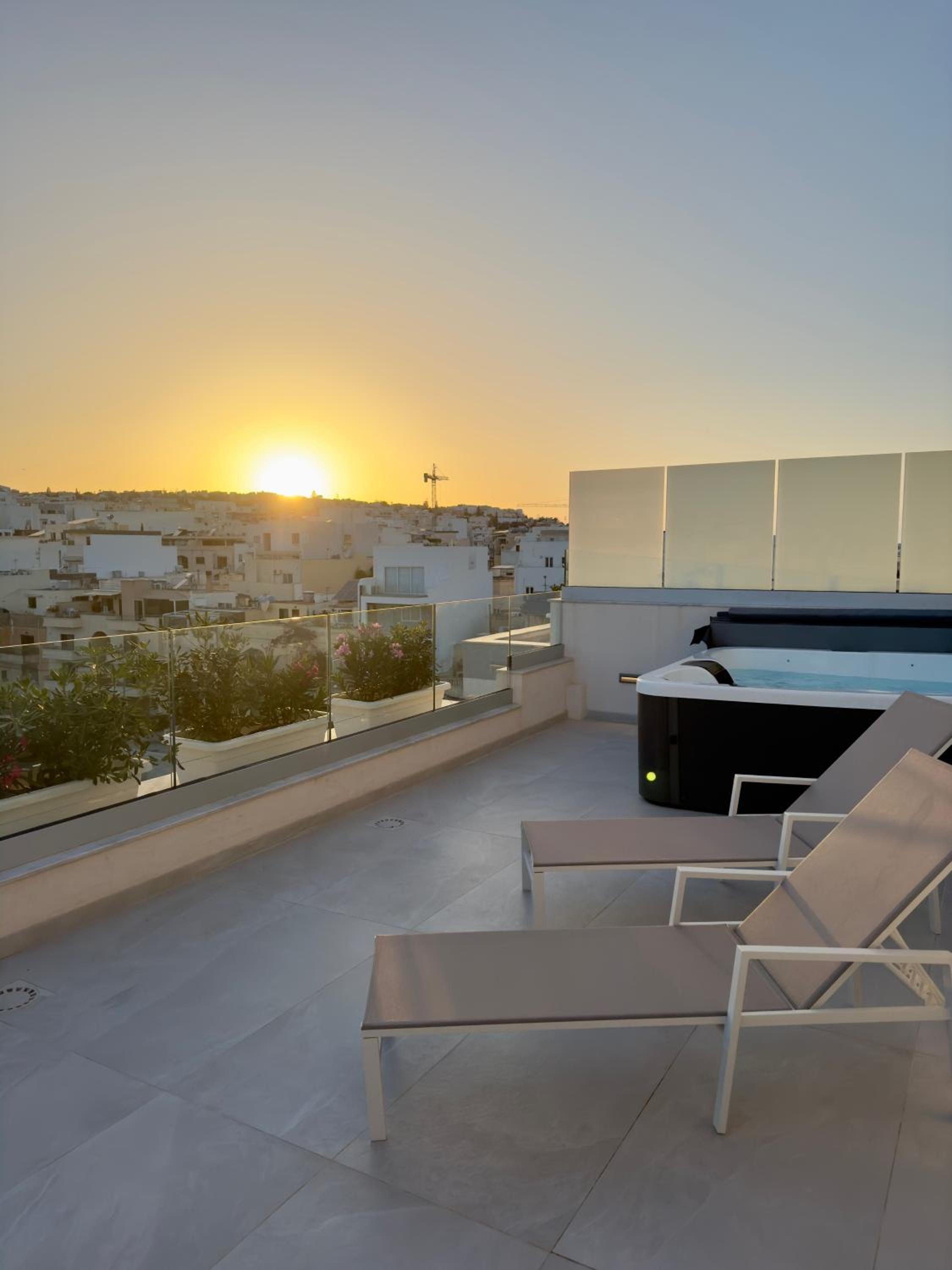 Double Room with Terrace - Photo 16