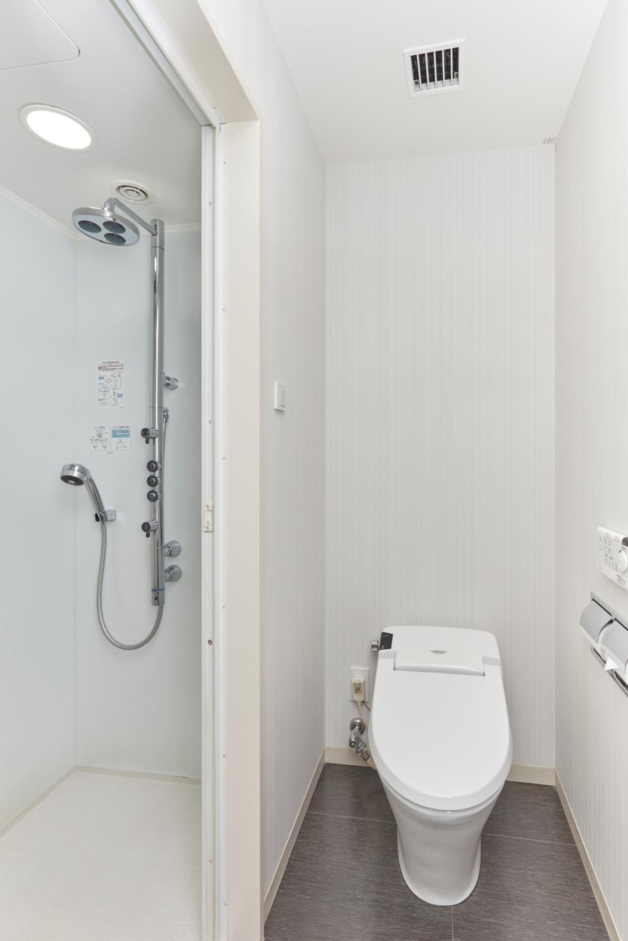 Double Room - Non-Smoking  - Photo 9