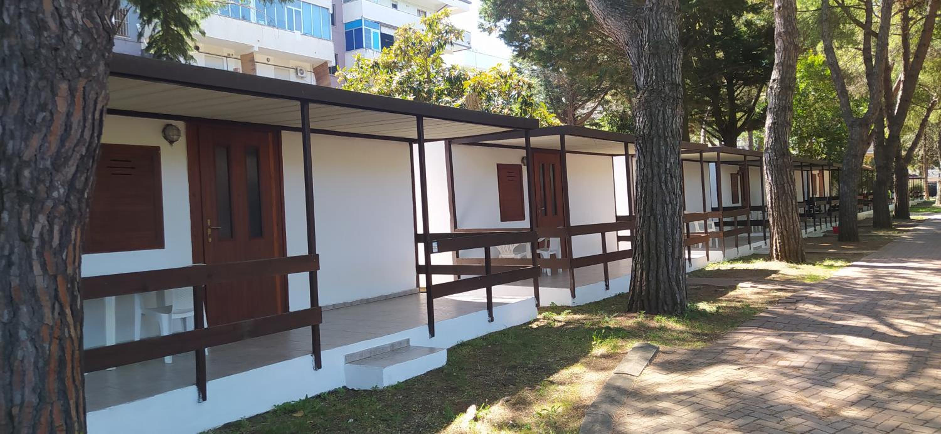 One-Bedroom Bungalow (2 Adults) - Photo 2