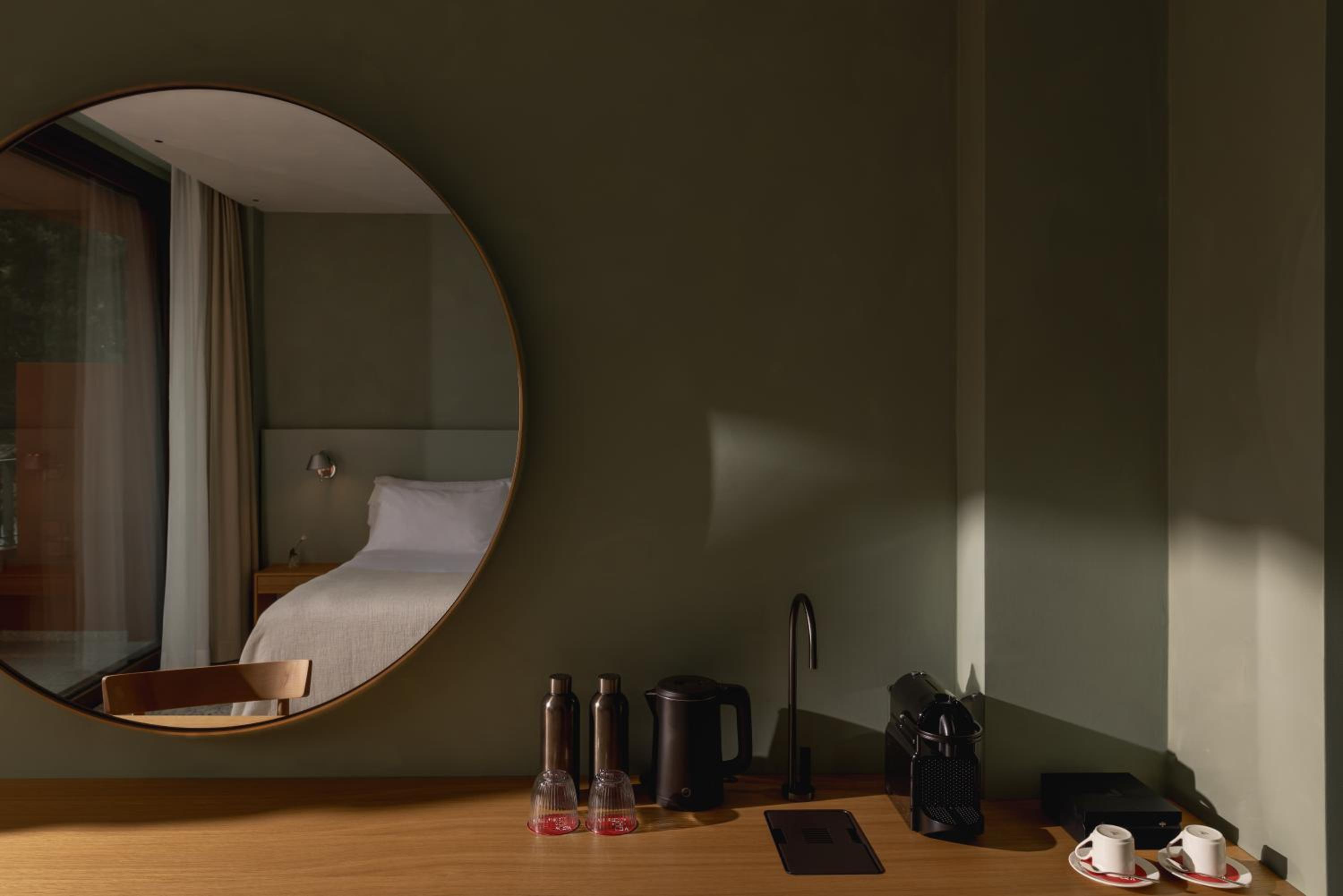 Deluxe Double Room with Balcony and Sea View photo 2