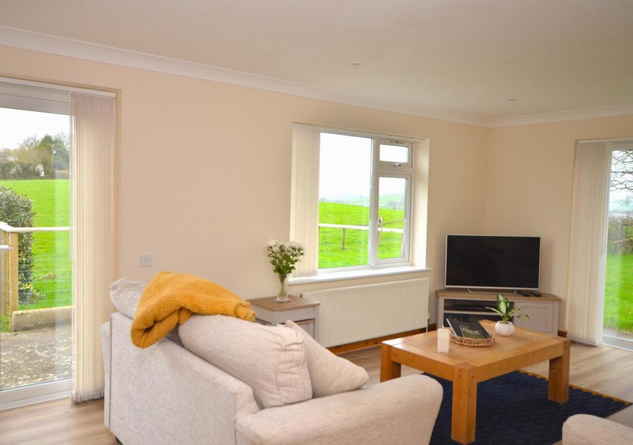 Two-Bedroom House photo 2