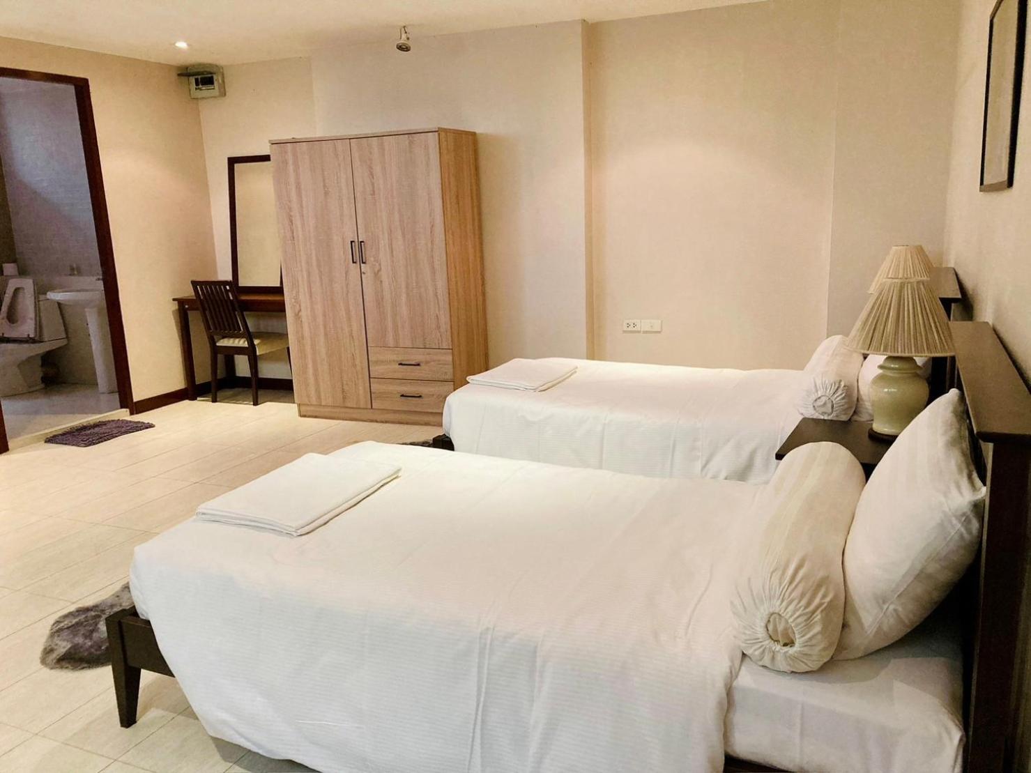 Deluxe Double or Twin Room photo 2
