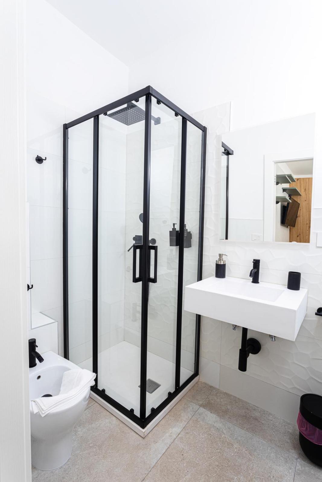 Superior Double or Twin Room with City View - Photo 46