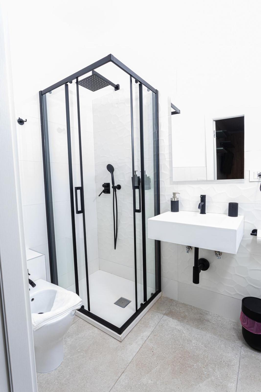 Superior Double or Twin Room with City View - Photo 39