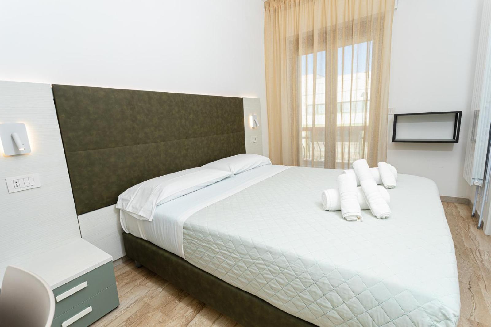 Economy Double Room - Photo 38