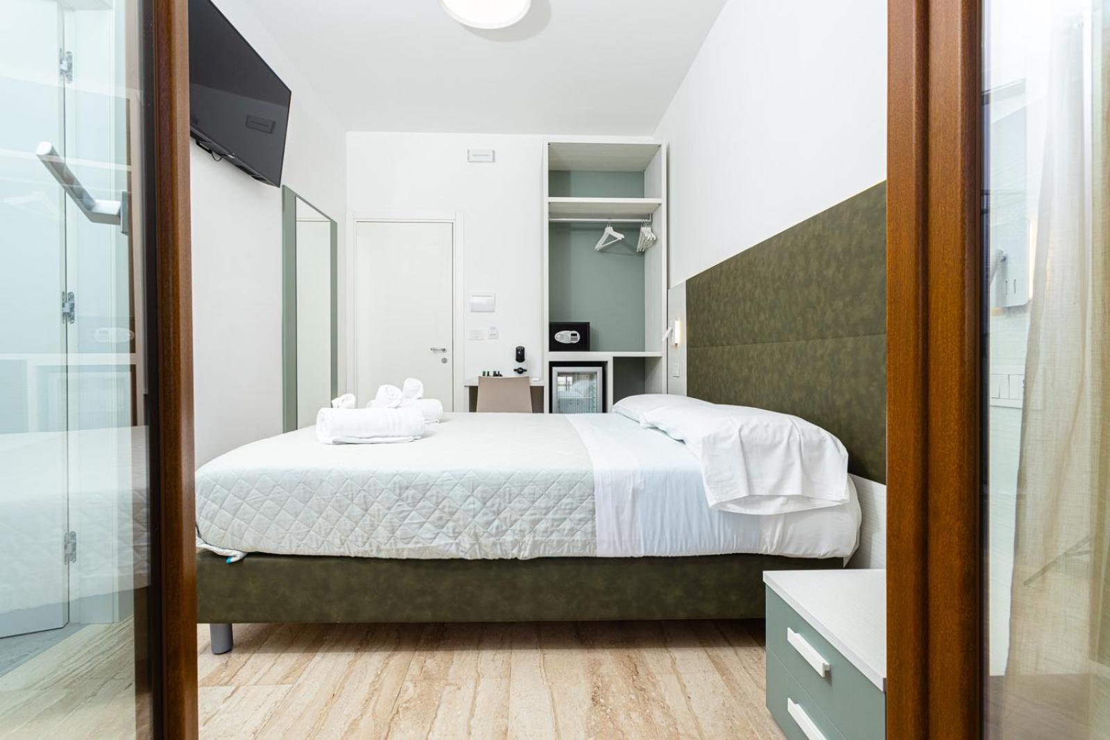 Economy Double Room - Photo 3