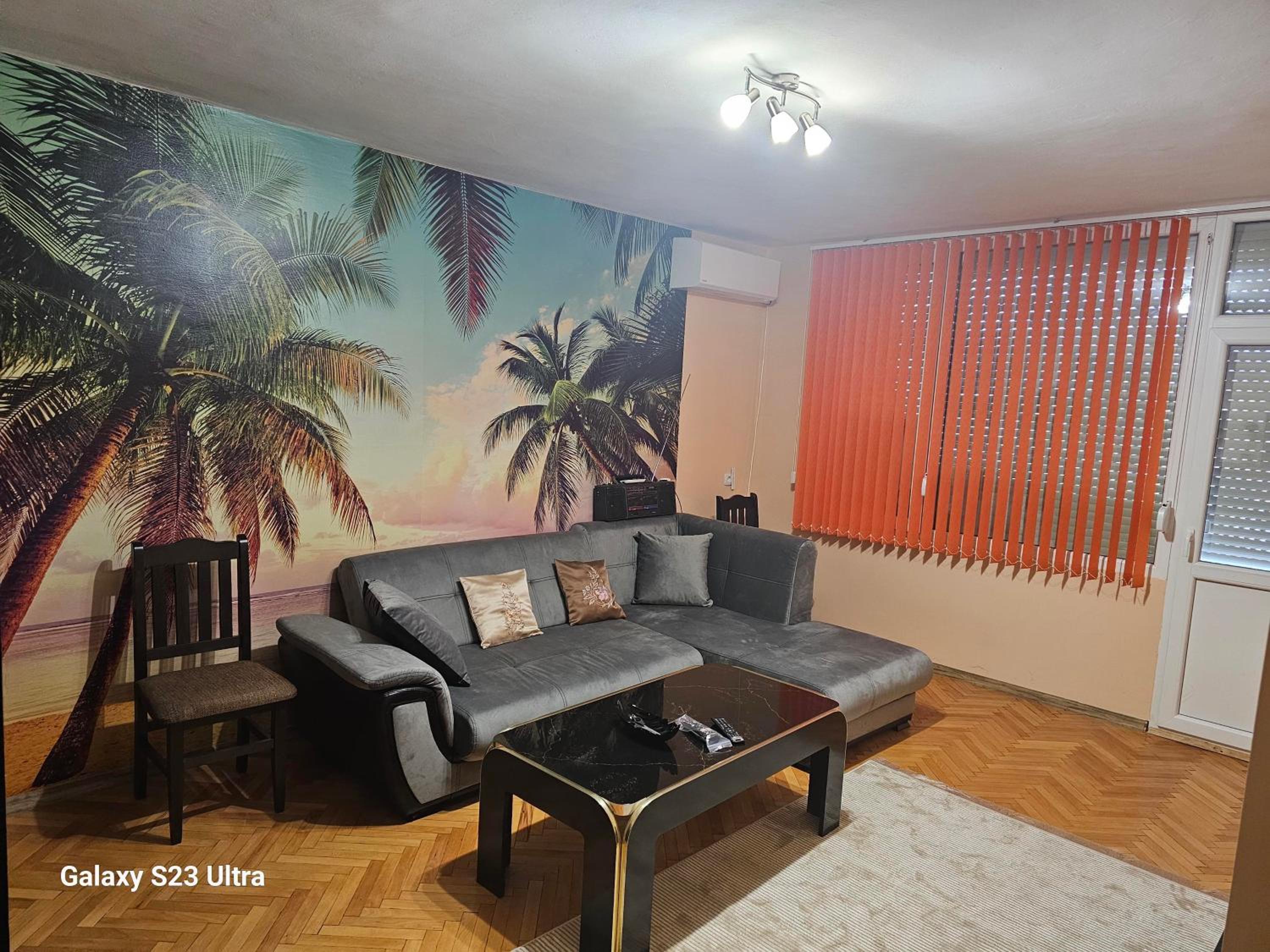 Apartment photo 1