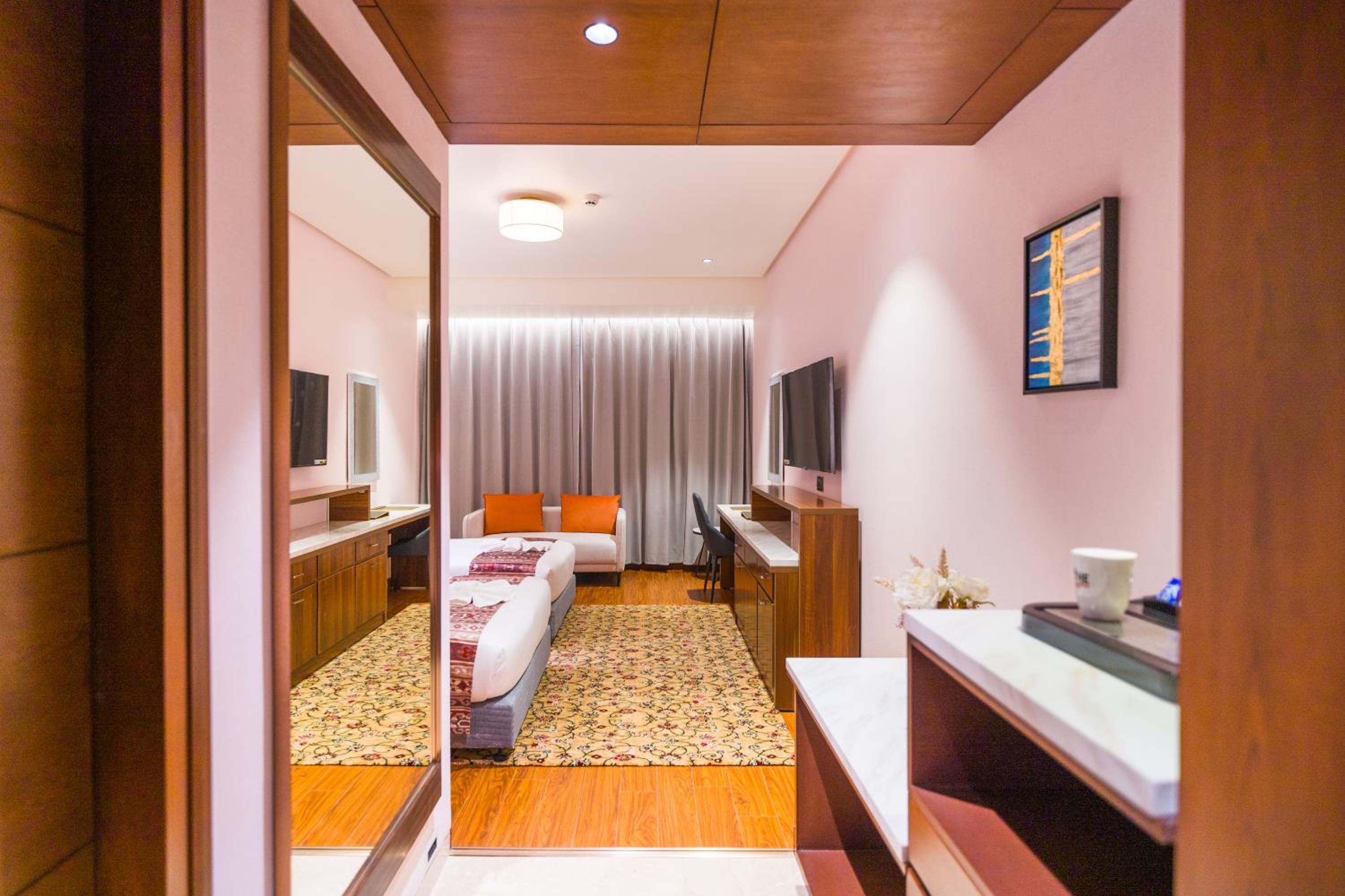 Deluxe Twin Room - Photo 3