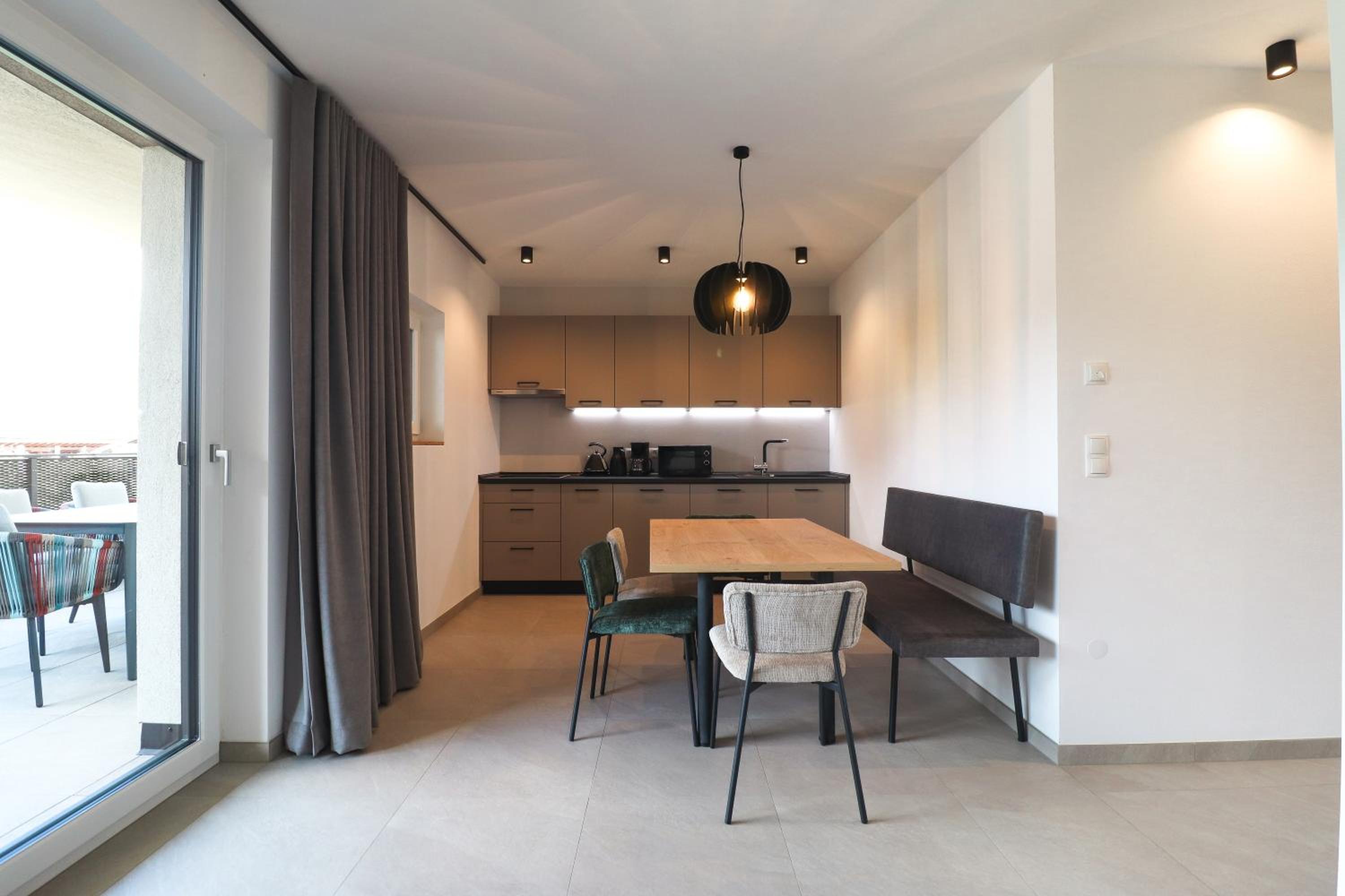 Apartment - F photo 3