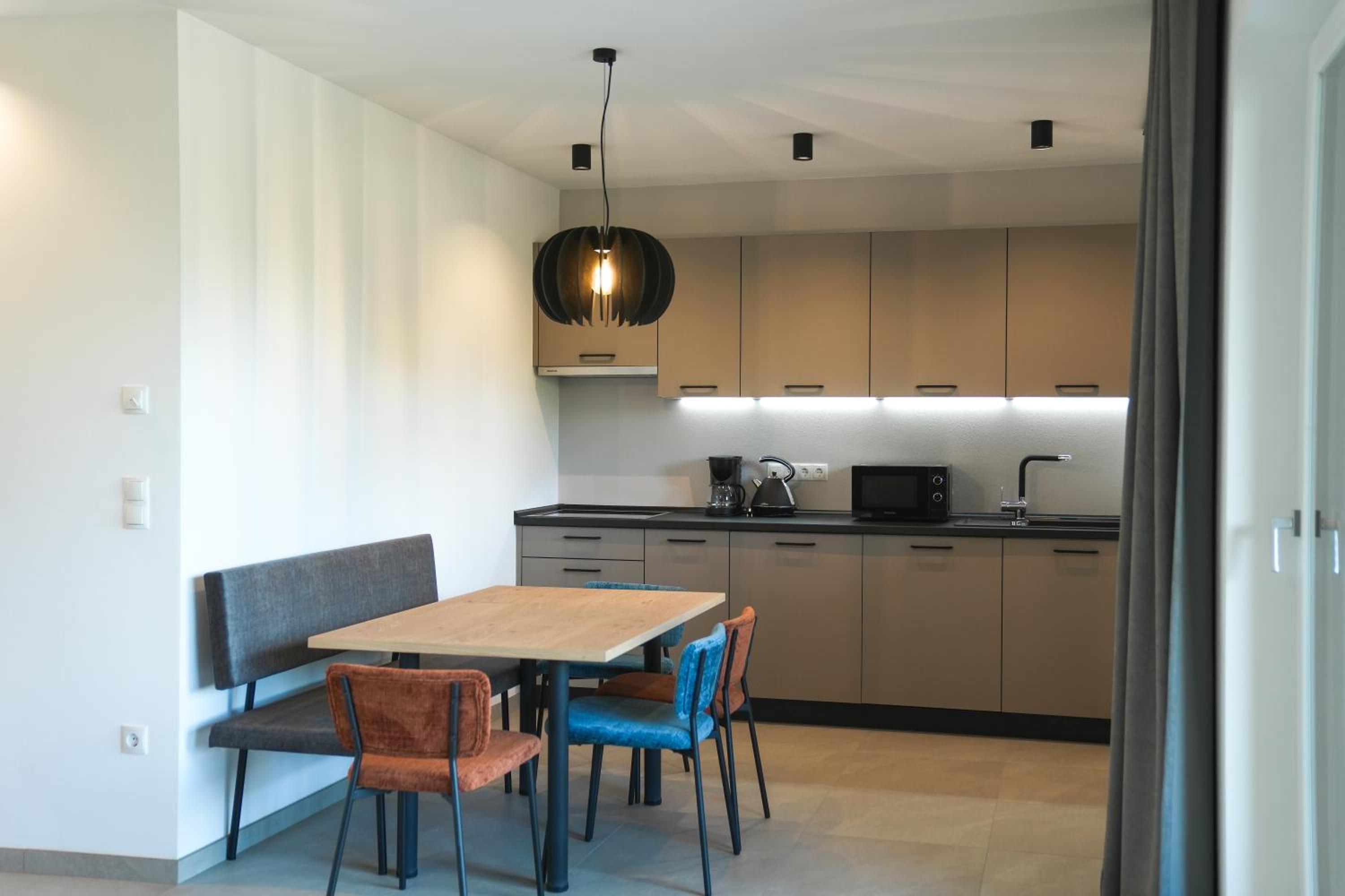 Apartment - F photo 2