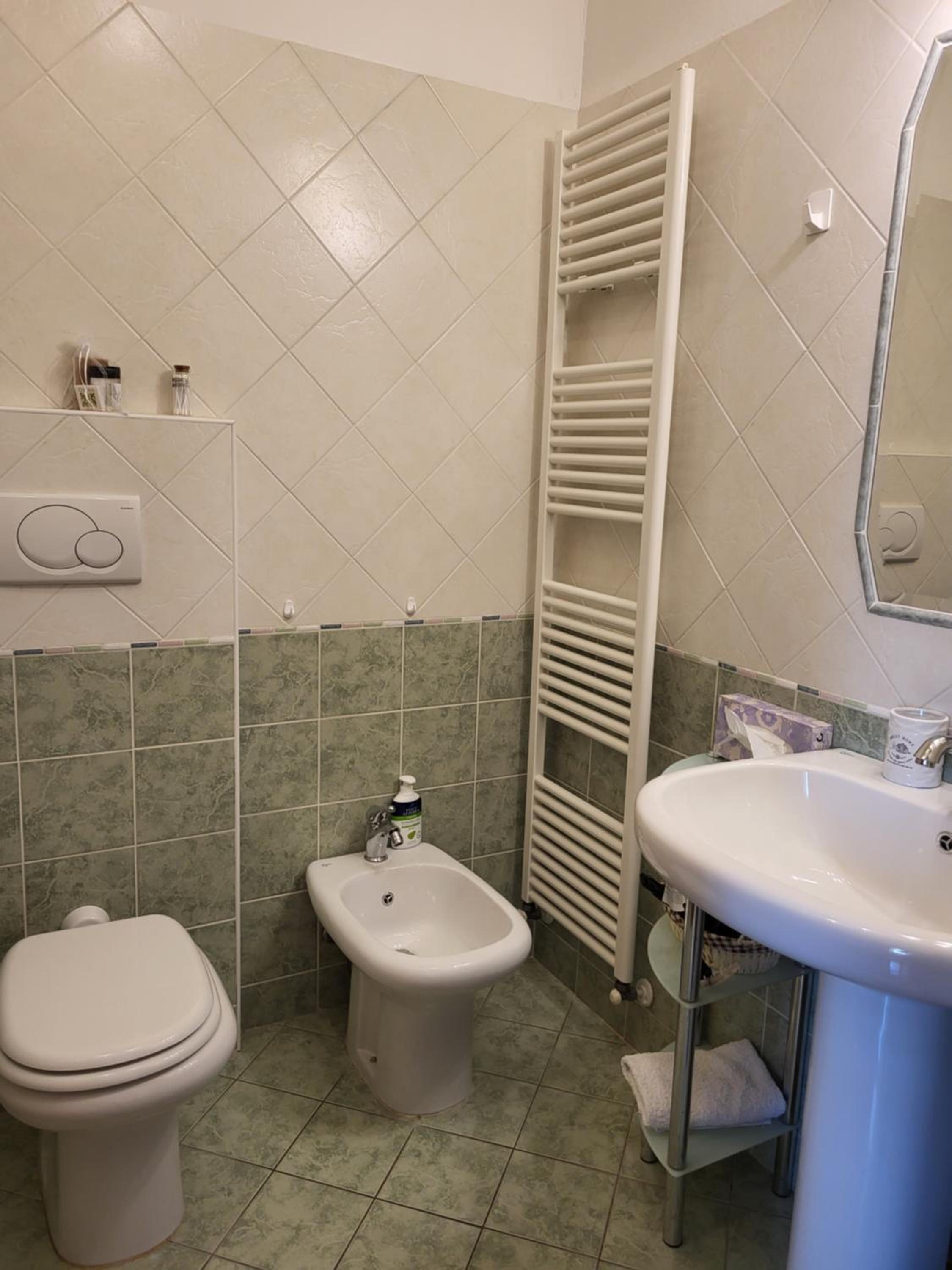 Single Room photo 2