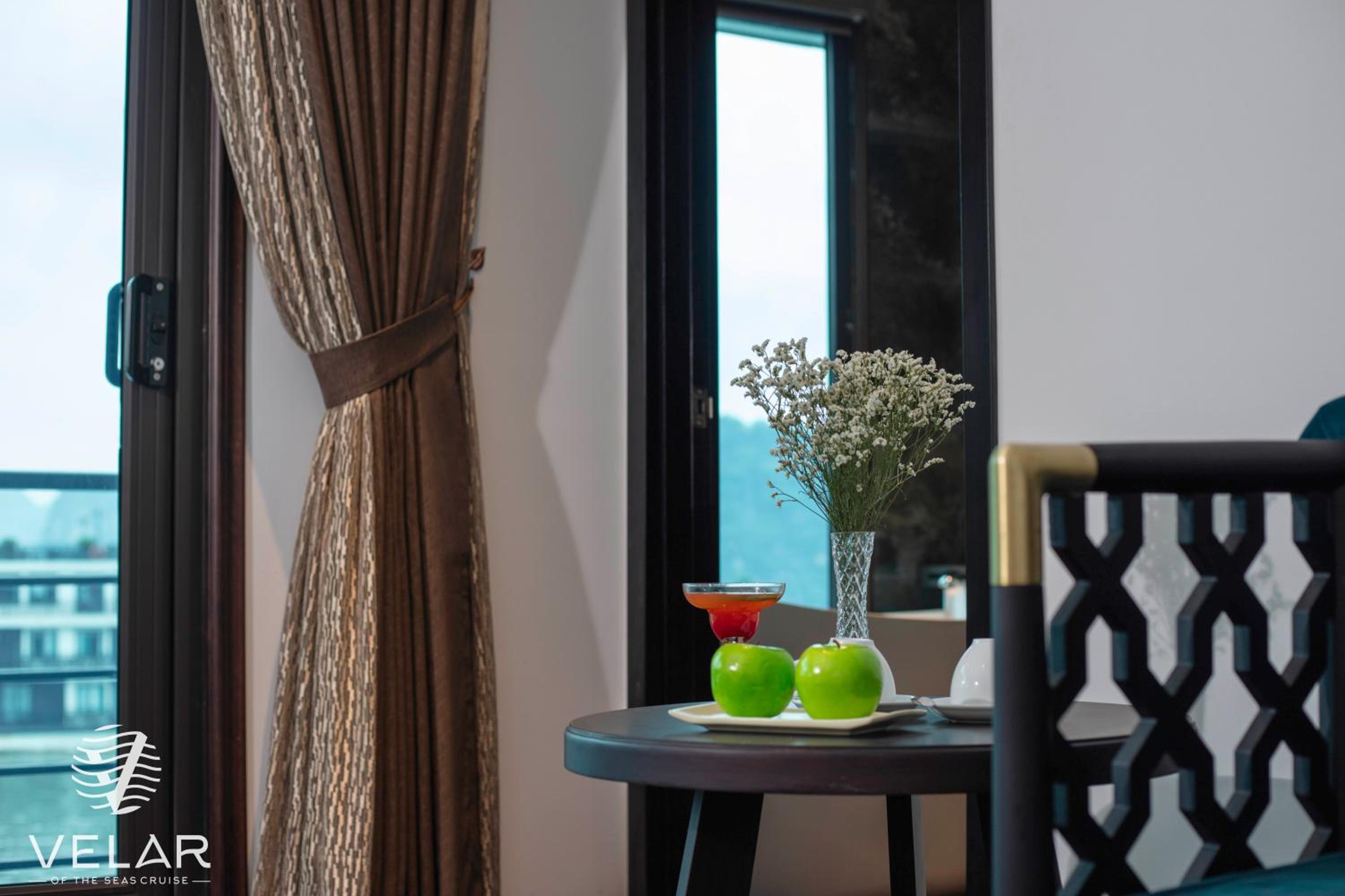 Senior Suite with Private Balcony photo 2