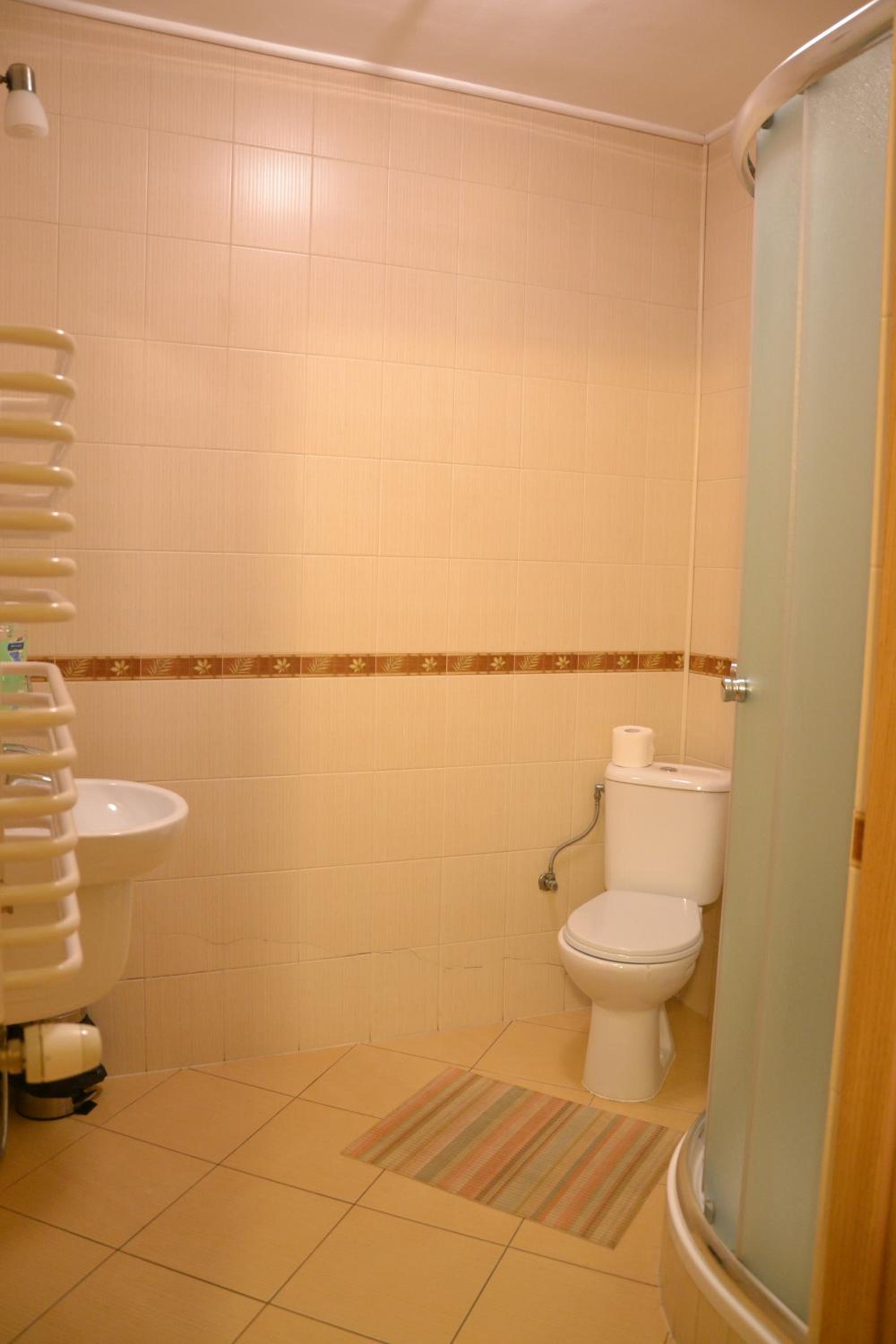 Quadruple Room - Photo 5