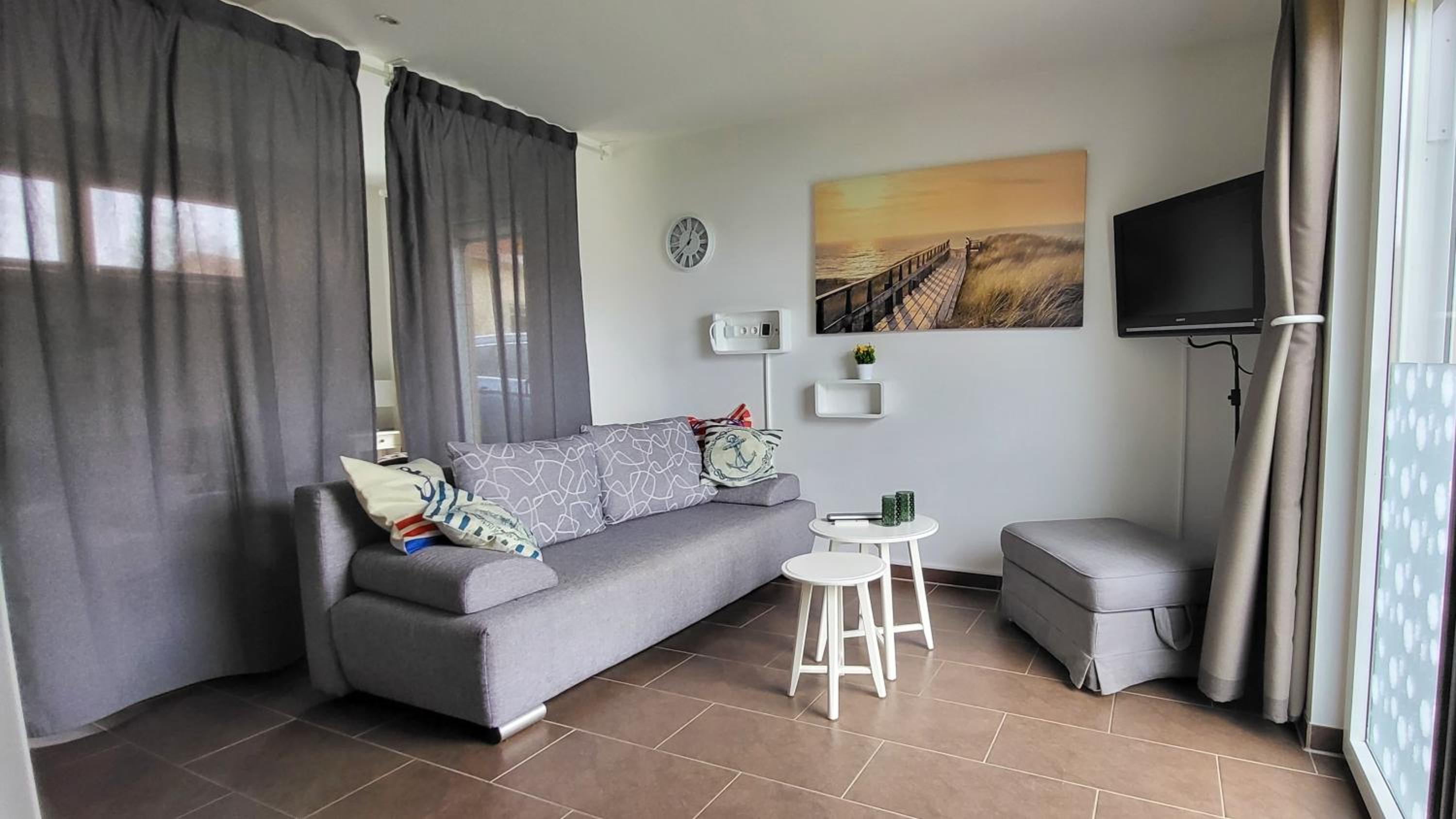Apartment photo 1