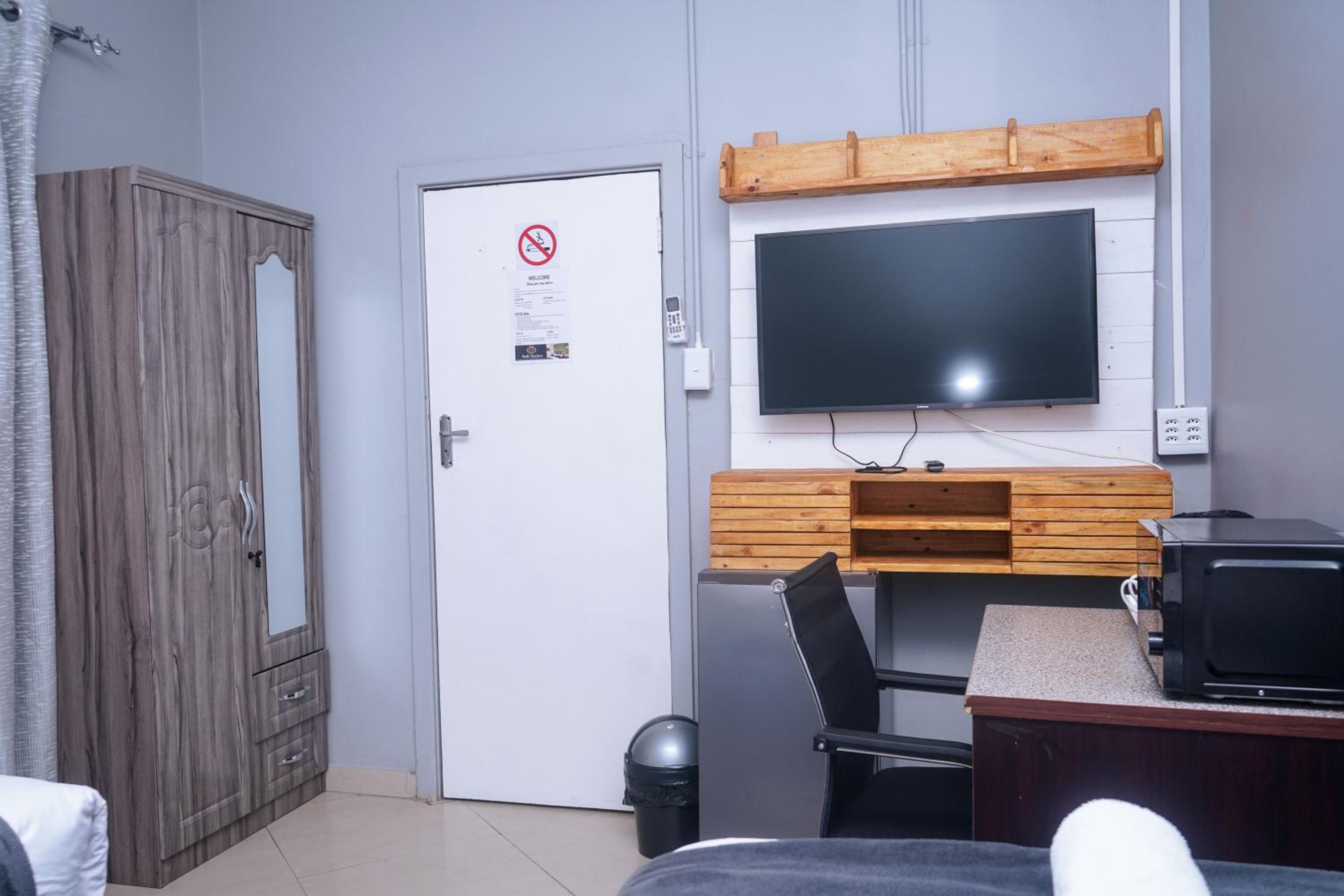 Deluxe Double Room with Balcony photo 1