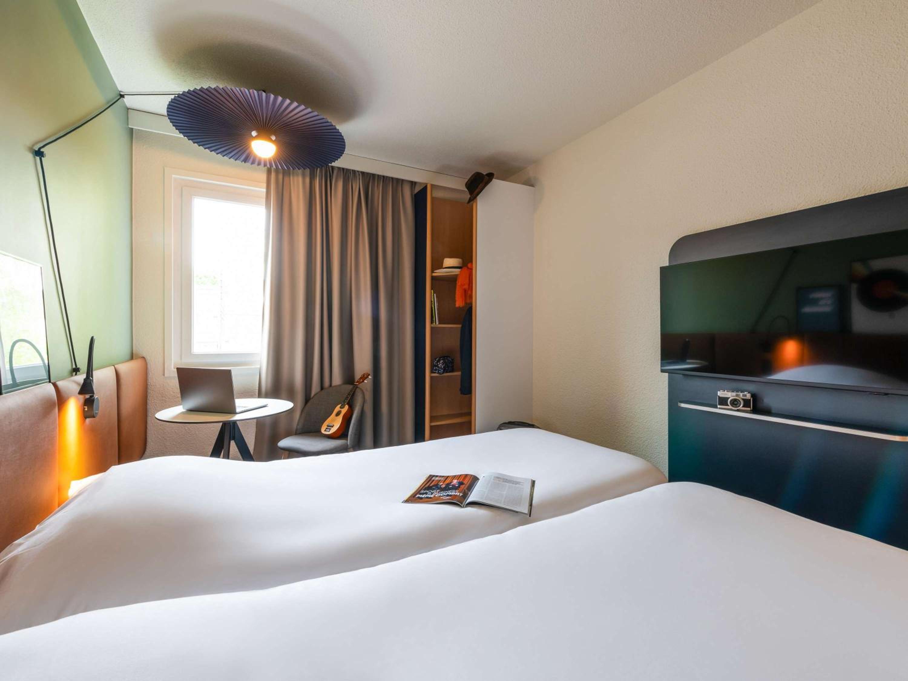 Standard Twin Room - Photo 7
