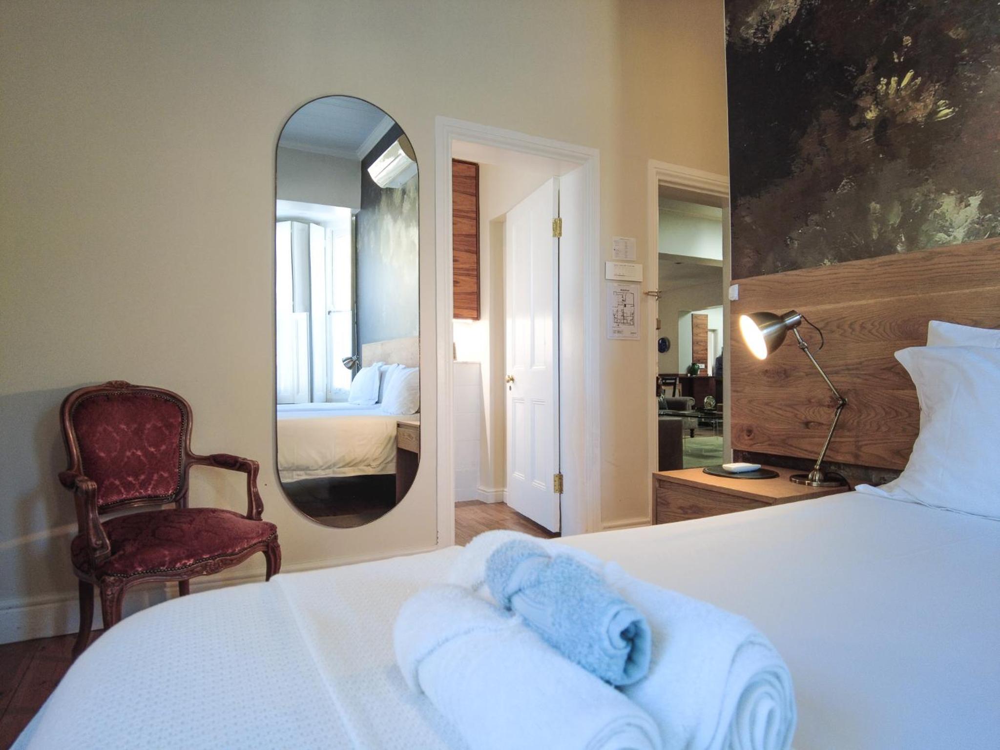 Victorian Twin Room 2 - Photo 6