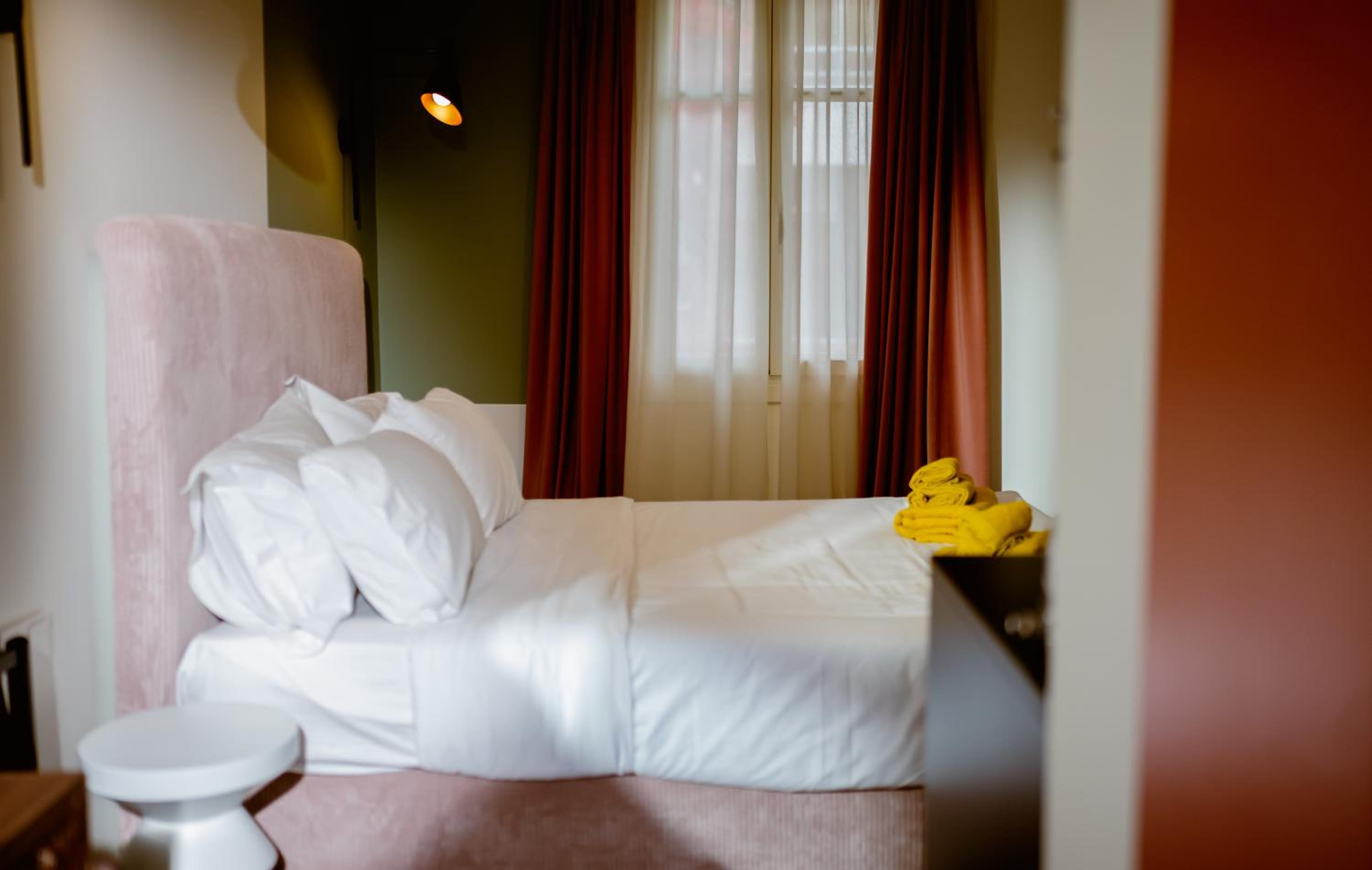 Deluxe Double Room with Balcony photo 1