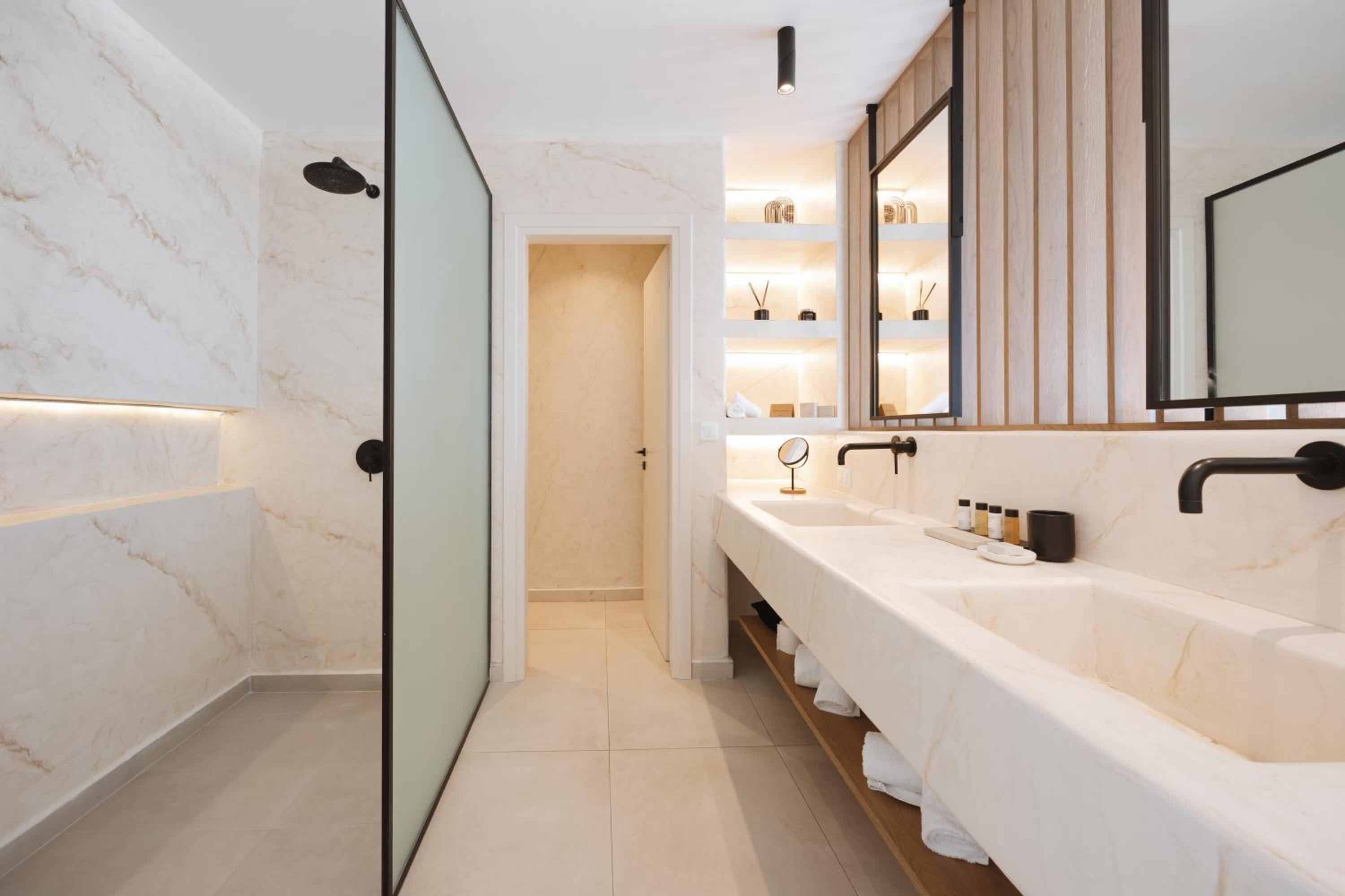 Junior Suite with Sea View and Private Heated Pool - Photo 11