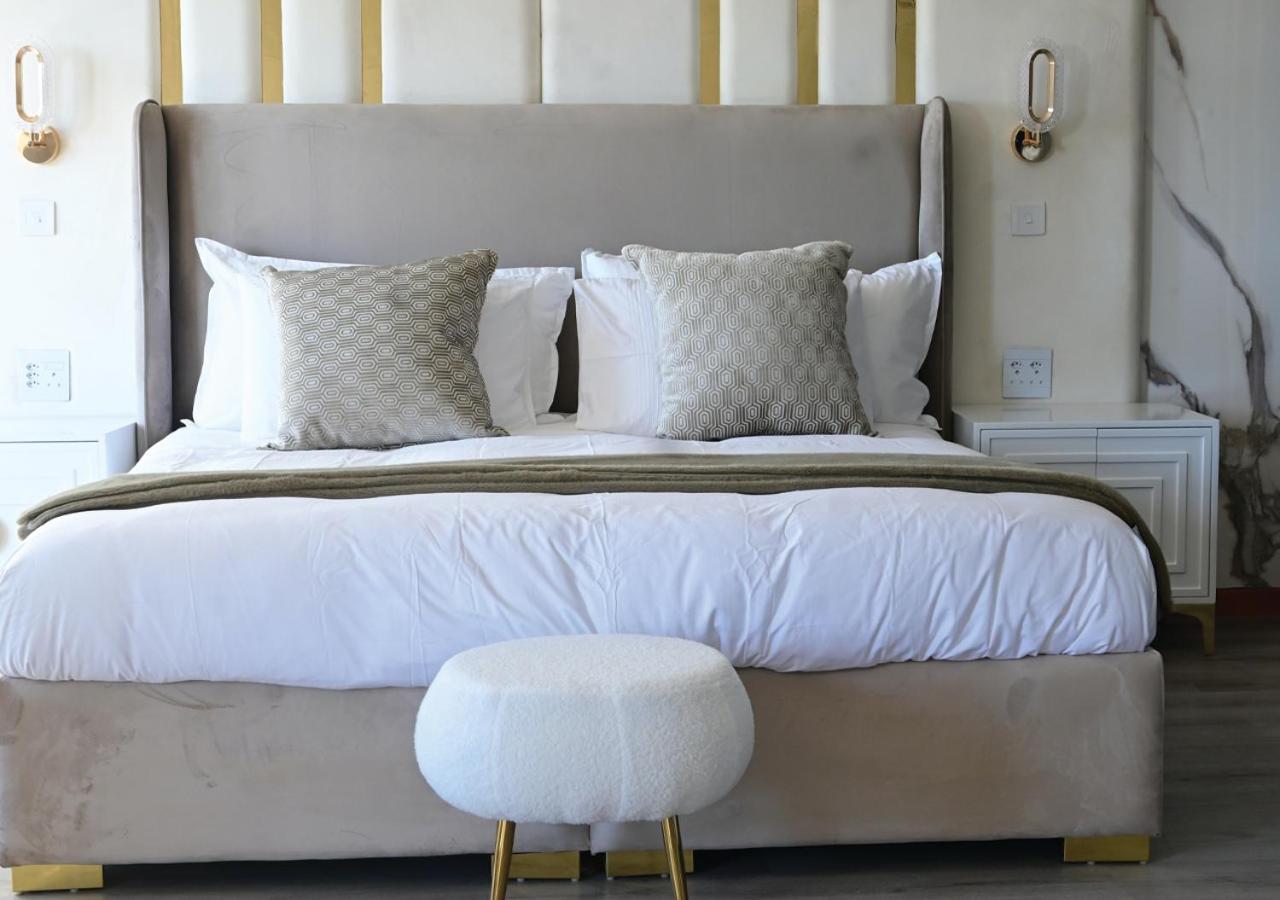 King Room with Balcony photo 2