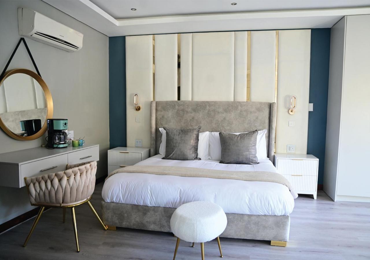 Superior Suite photo 1