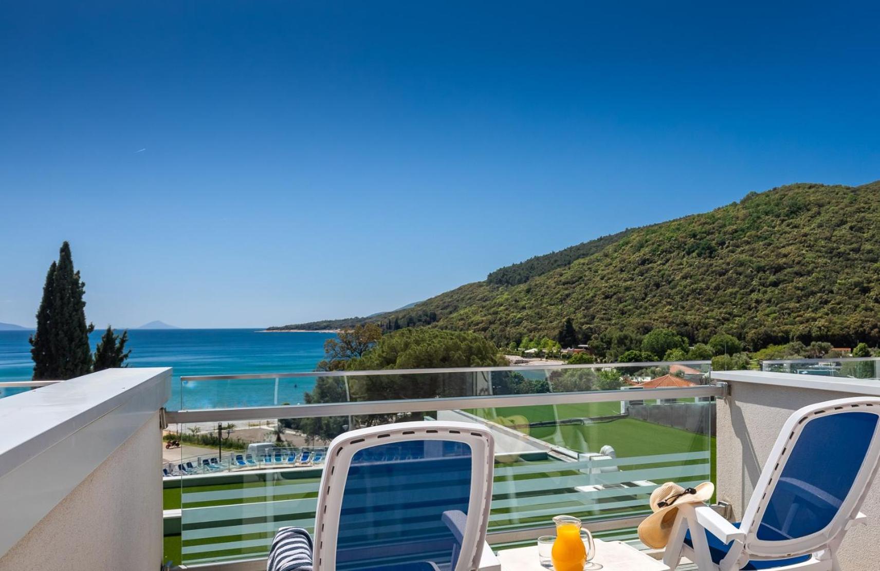 Junior Suite with Sea View photo 2