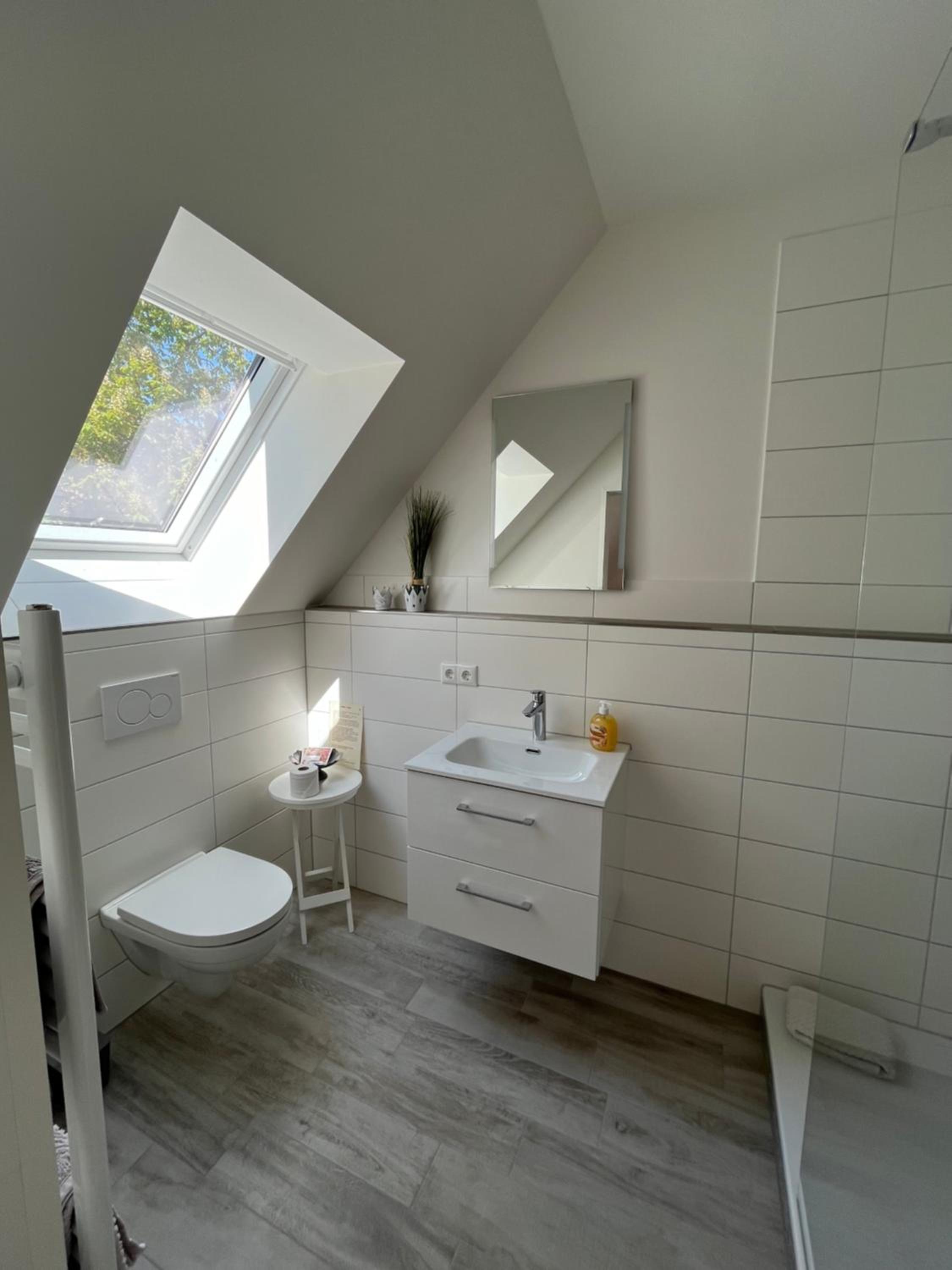 Double Room with Private Bathroom - Photo 4