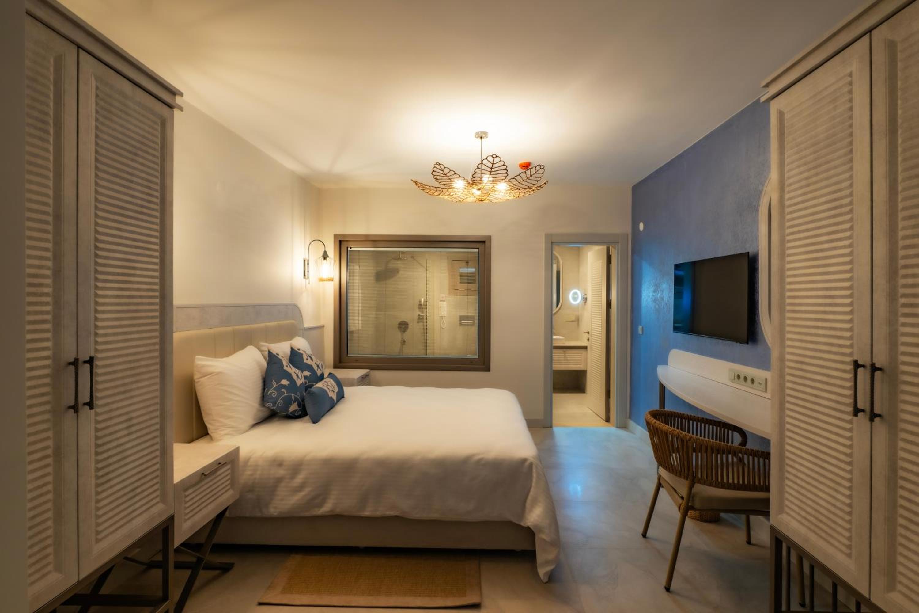 Deluxe Suite photo 1