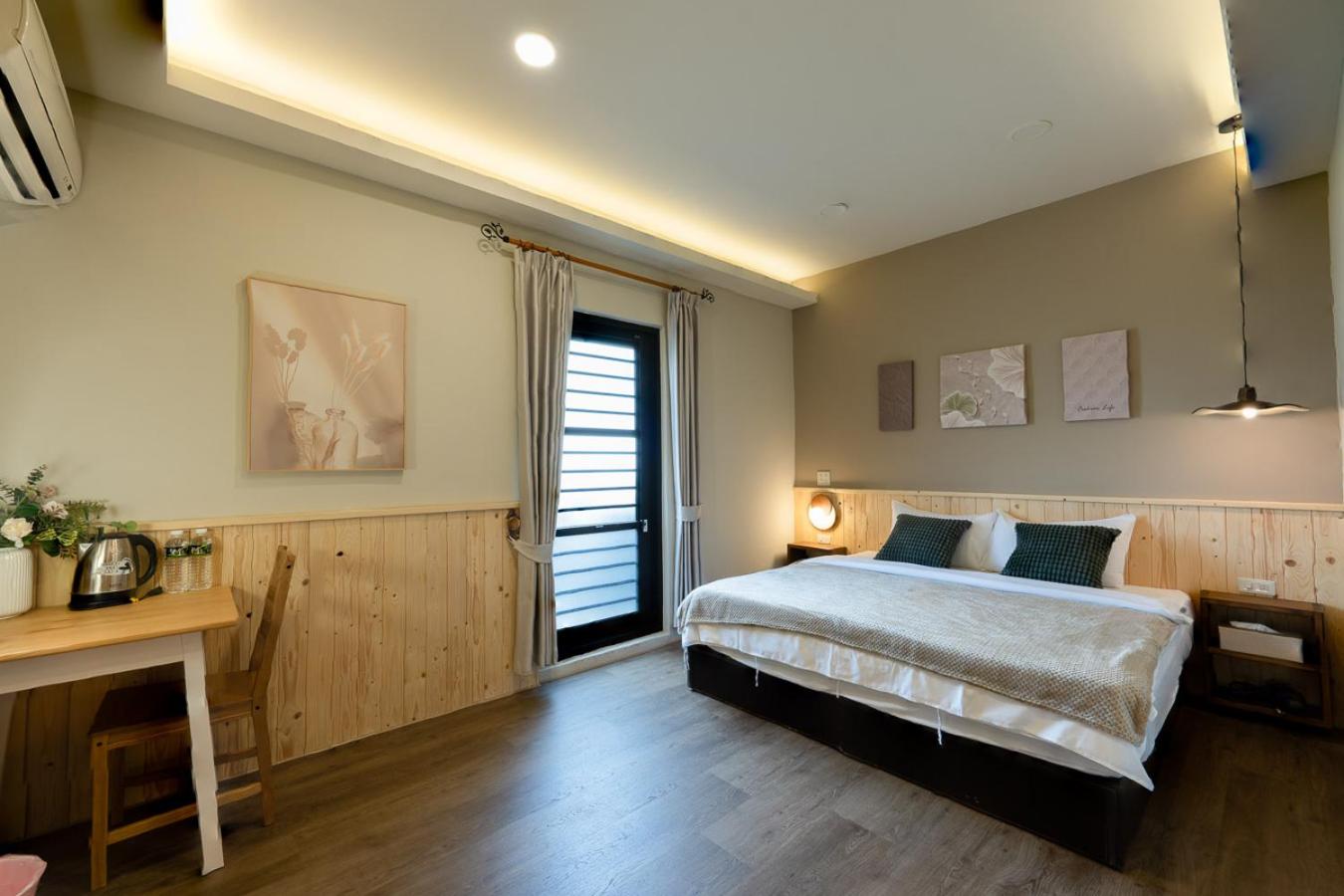 Standard Double Room photo 2