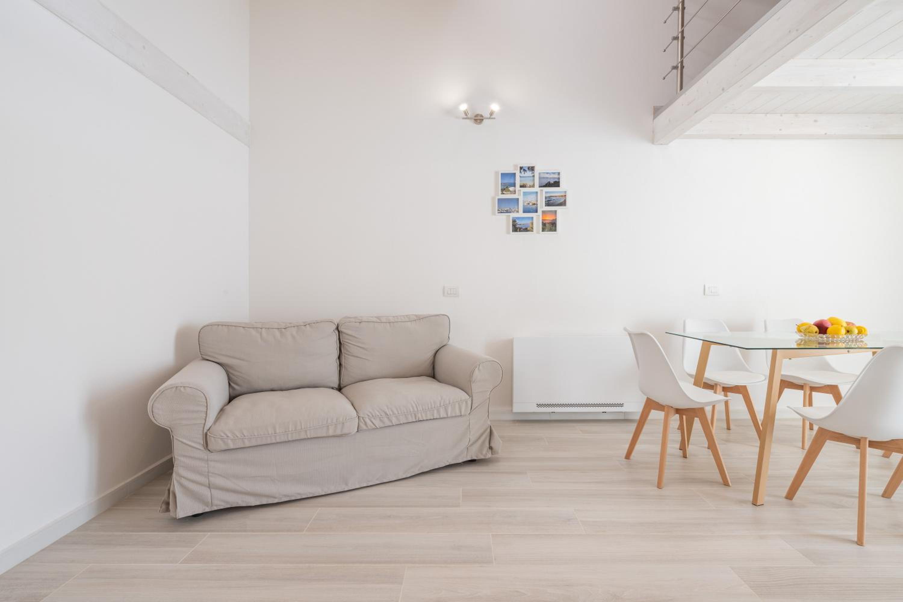 Two-Bedroom Deluxe Apartment with Balcony