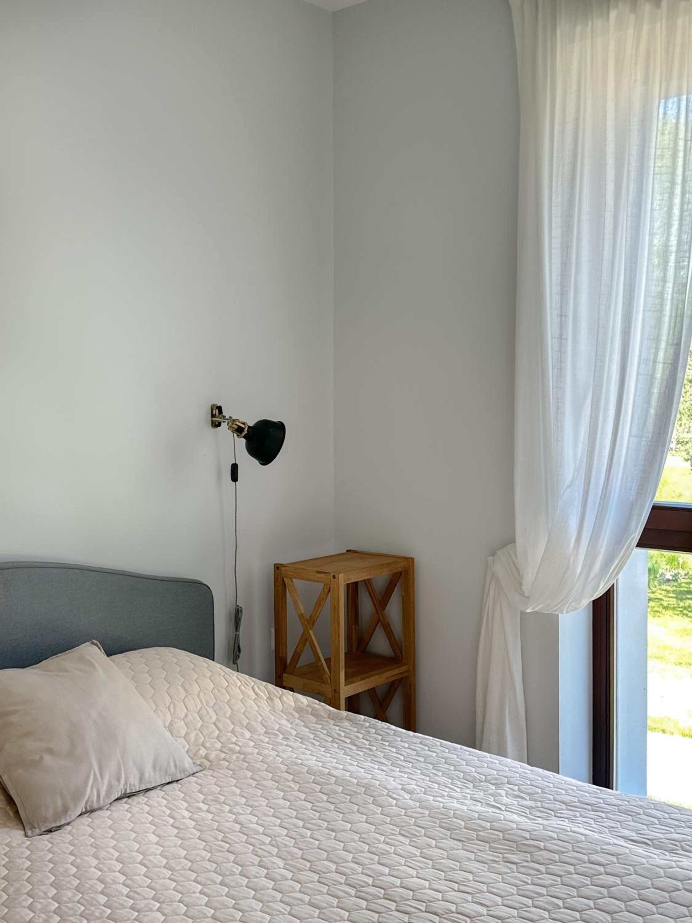 One-Bedroom Apartment photo 3