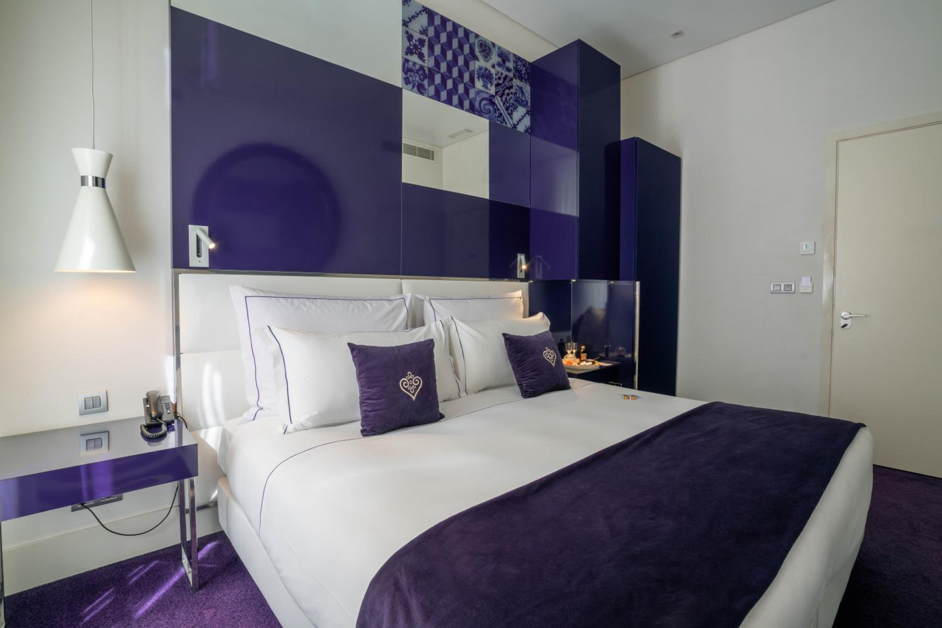 Available room